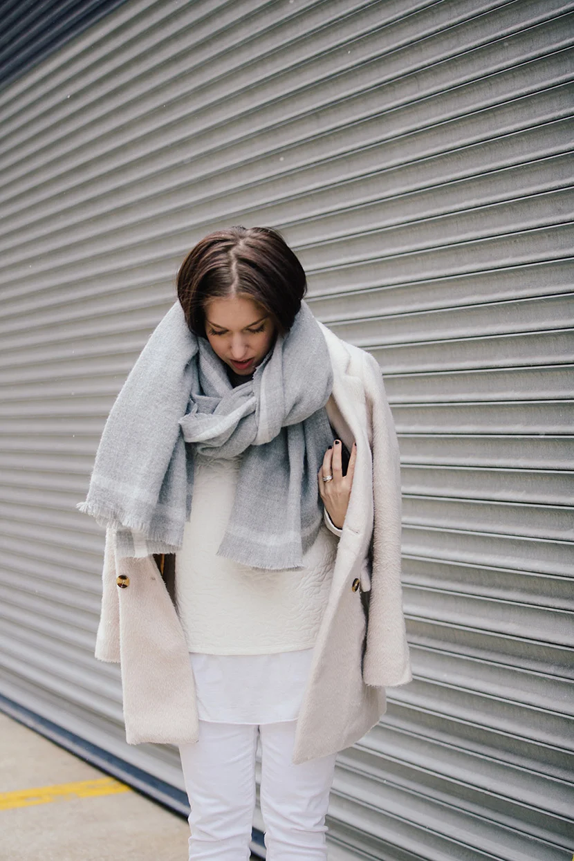 spring white outfit maternity