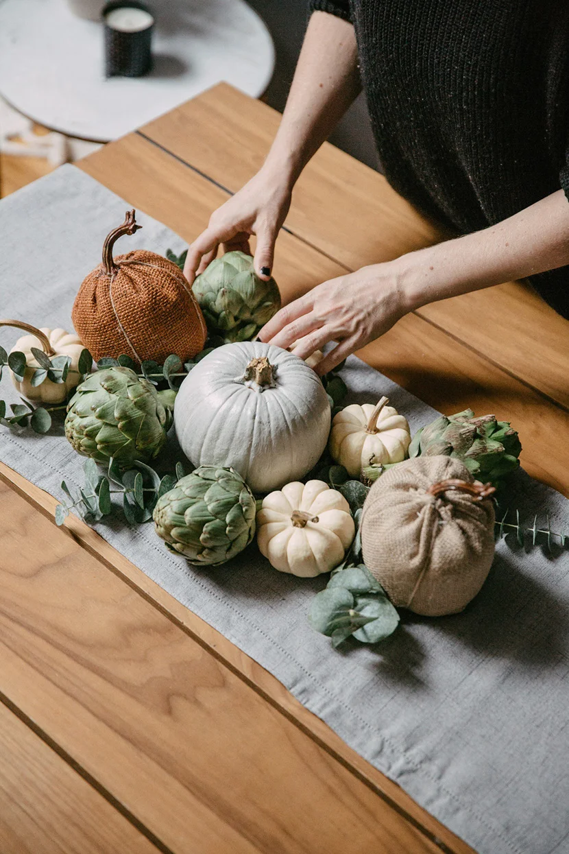 easy thanksgiving table decor