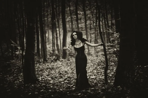 tattoos%20women%20forest%20gothic%20monochrome%20black%20dress%201280x852%20wallpaper_wallpaperswa.com_40.jpg