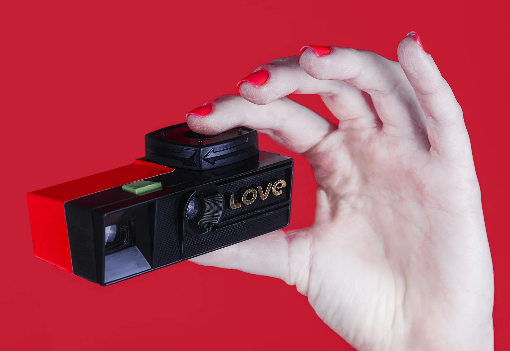 LOVE CAMERA.jpg
