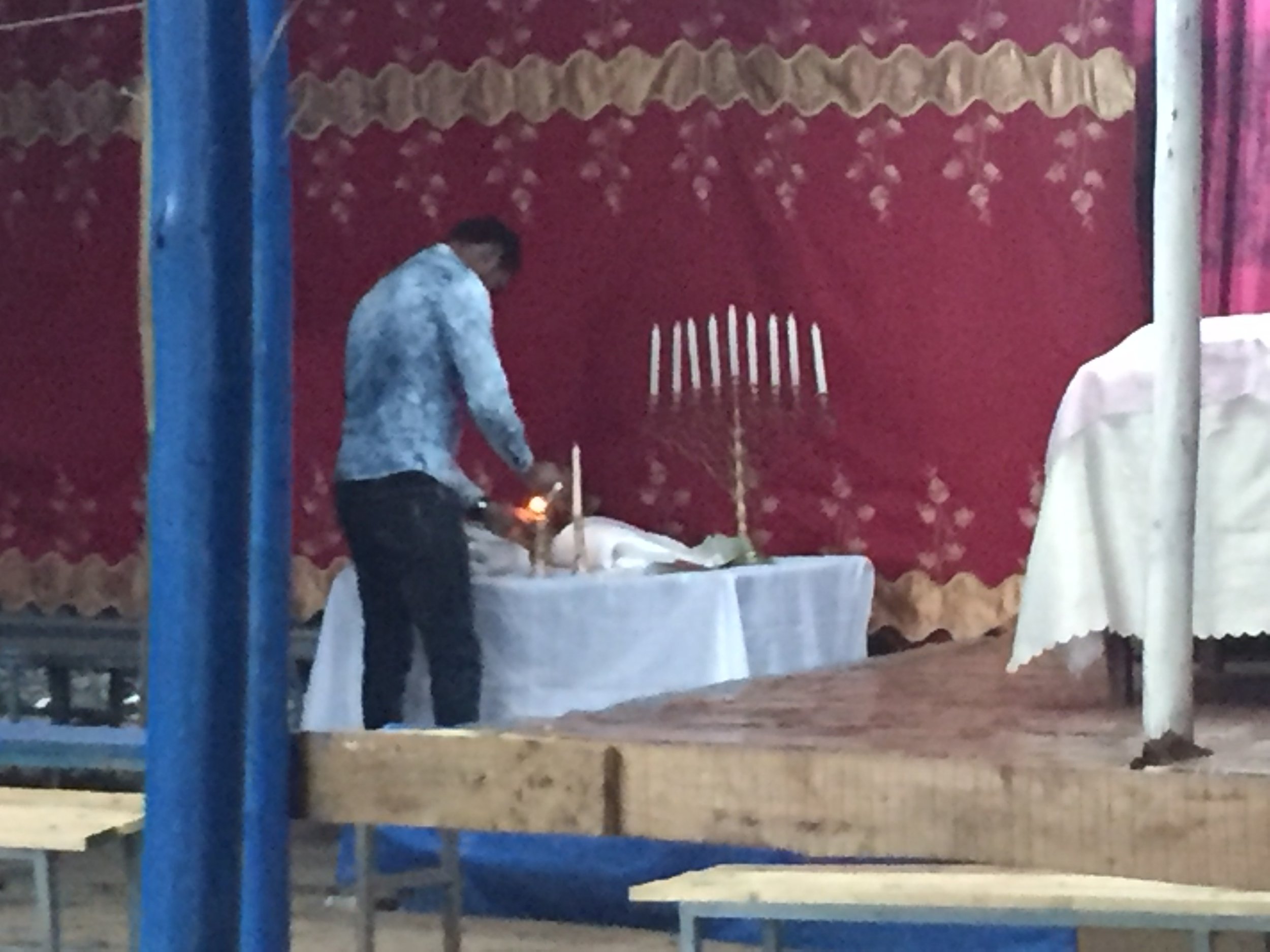 Preparing for Kabbalat Shabbat service.JPG