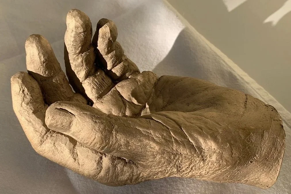 The Fifth Commandment: The Ophthalmologist's Hands, 2022