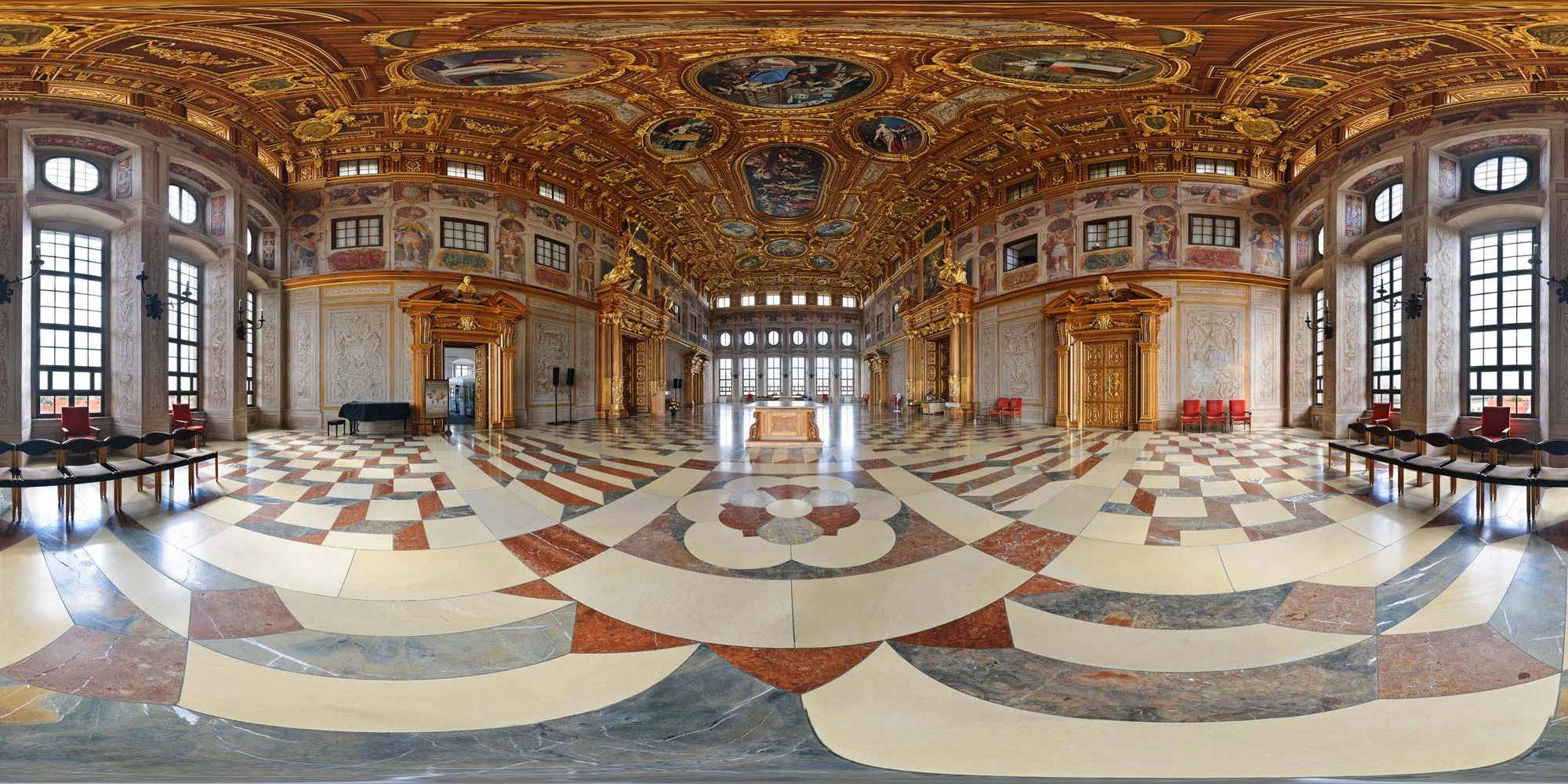 The Golden Room (photo by Kubische Panoramen)