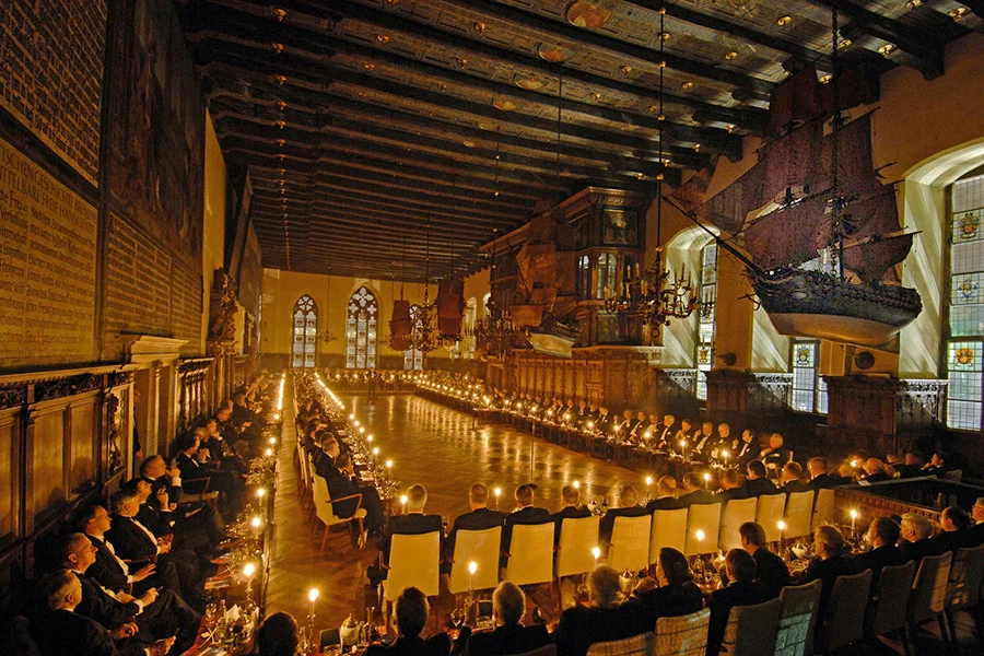 Meeting in the main hall
