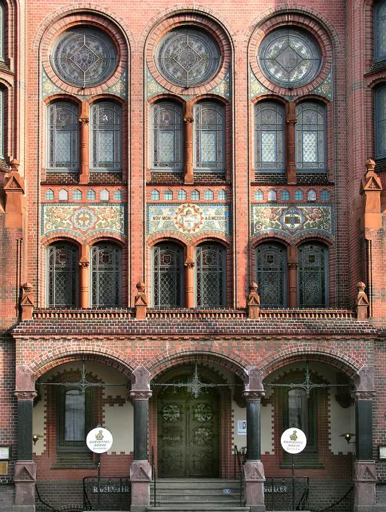 Entrance loggia and balcony