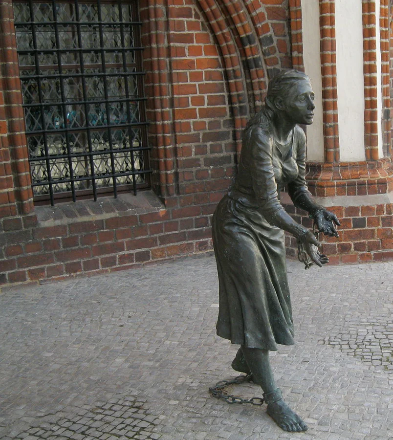 Memorial to Grete Mide, a local woman burned at the state for allegedly setting fire to Tangermünde in 1617