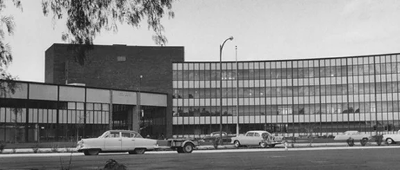 The old city hall was replaced by this new structure in 1958, which in turn was replaced in 2005 by the followiung building