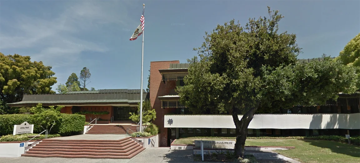 This image is a screen capture from Google Earth. The city of San Rafael has no online pictures of its own city hall.