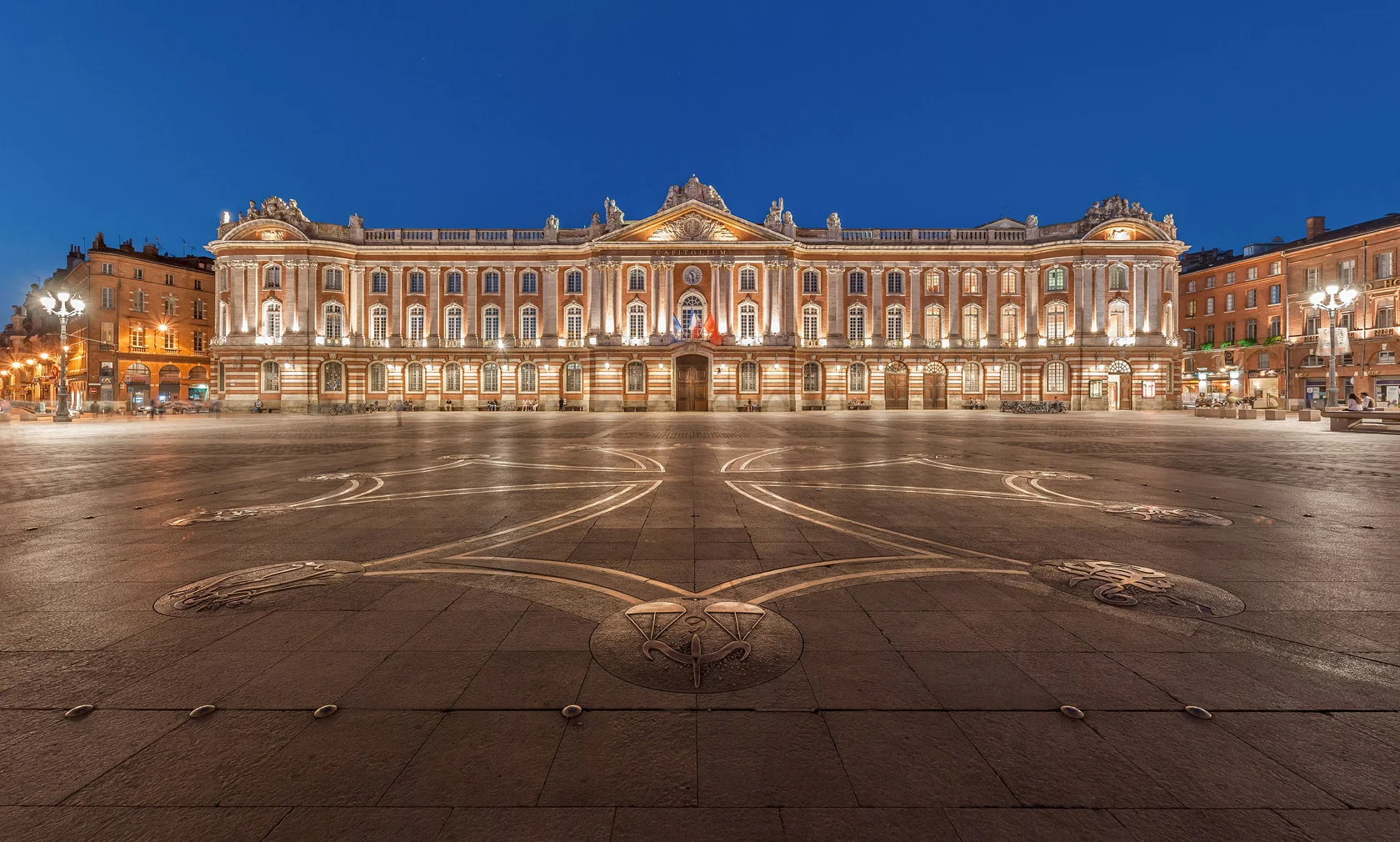 Photo source: Wikimedia Commons ( Click the image for a lightbox view)