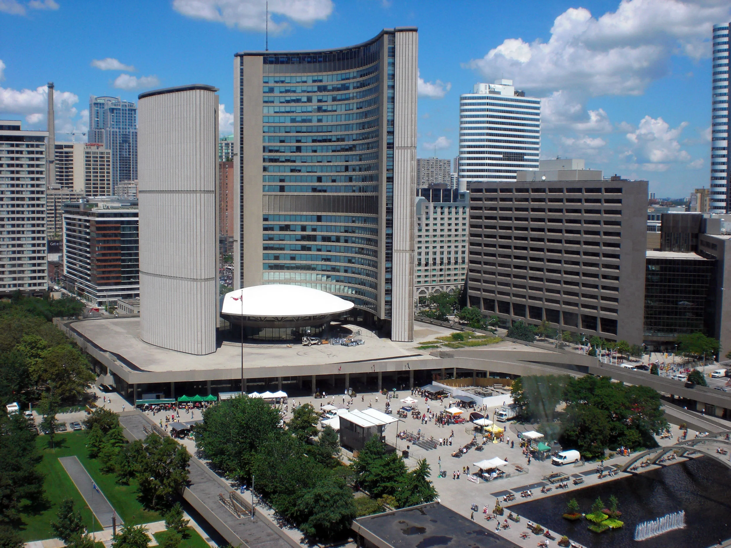 For a thorough discussion of the new Toronto city hall, see: CIVIC SYMBOL: CREATING TORONTO'S NEW CITY HALL, 1952-1966 By Christopher Armstrong (University of Toronto Press, 2015)