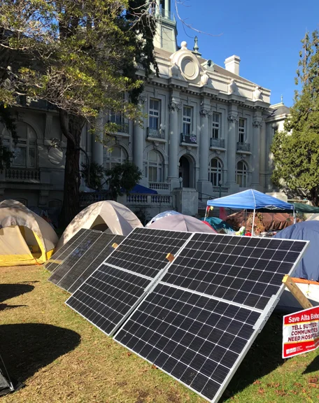 Berkeley City Hall Homeless.jpg