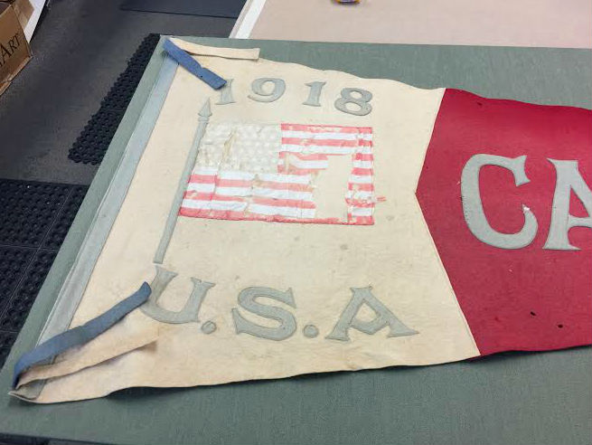 A close-up of the flag before. 