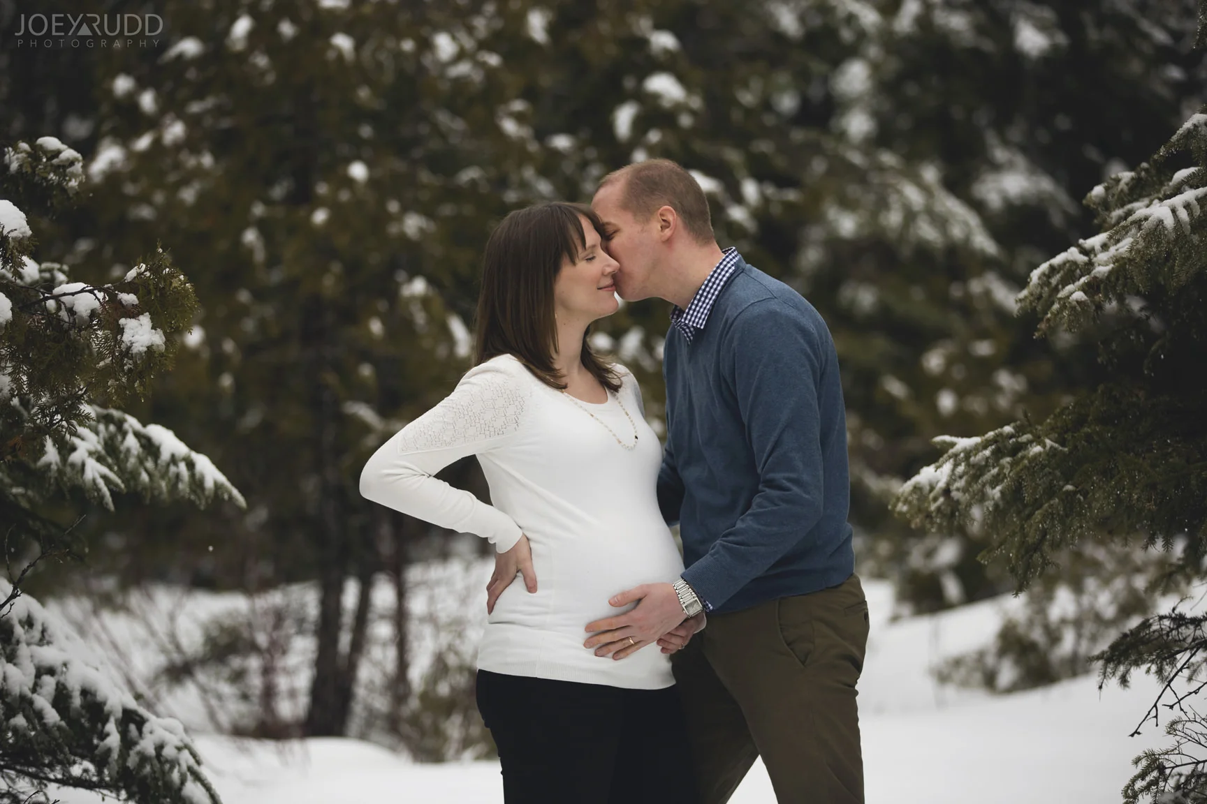 Winter Maternity Photos Carleton Place Ottawa