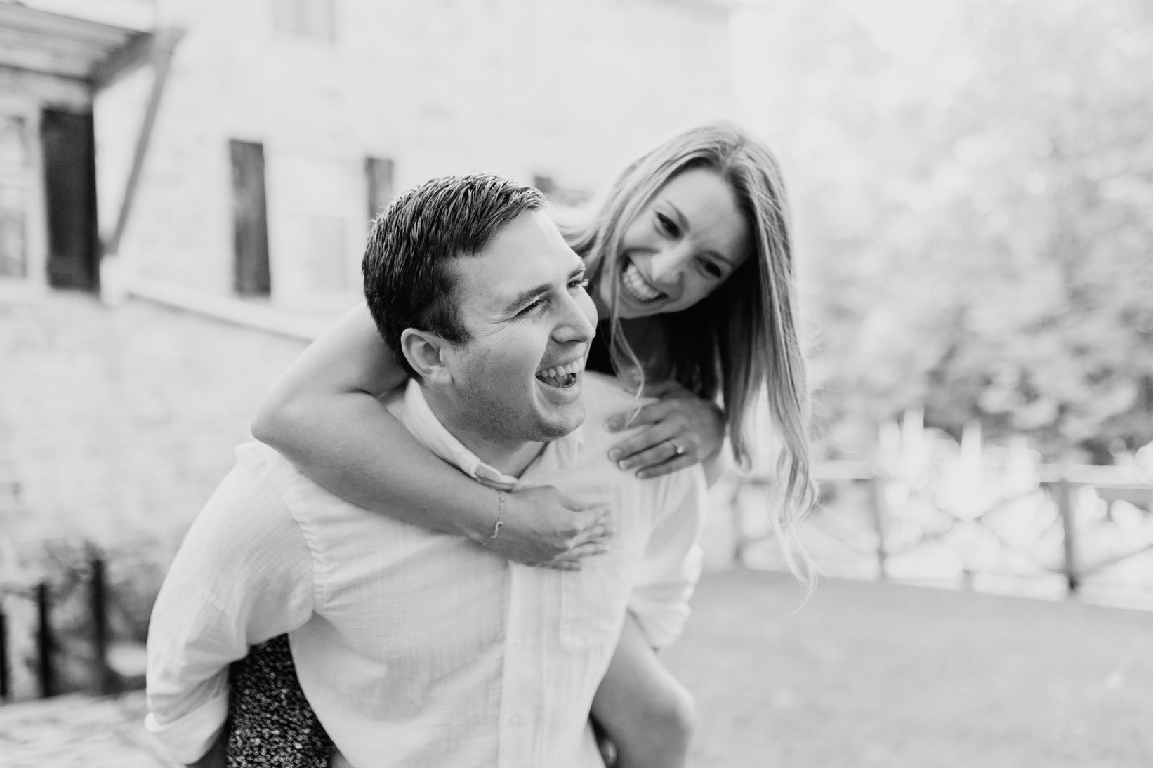 Engagement photos in Ottawa