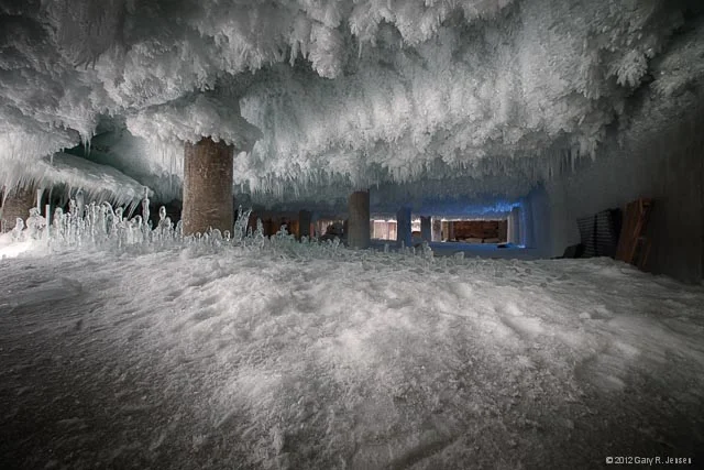 Why Does Ice Build up in Cold Stores and Freezers?