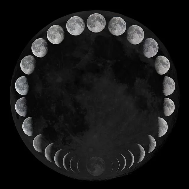111115 blog - moon_933.jpg