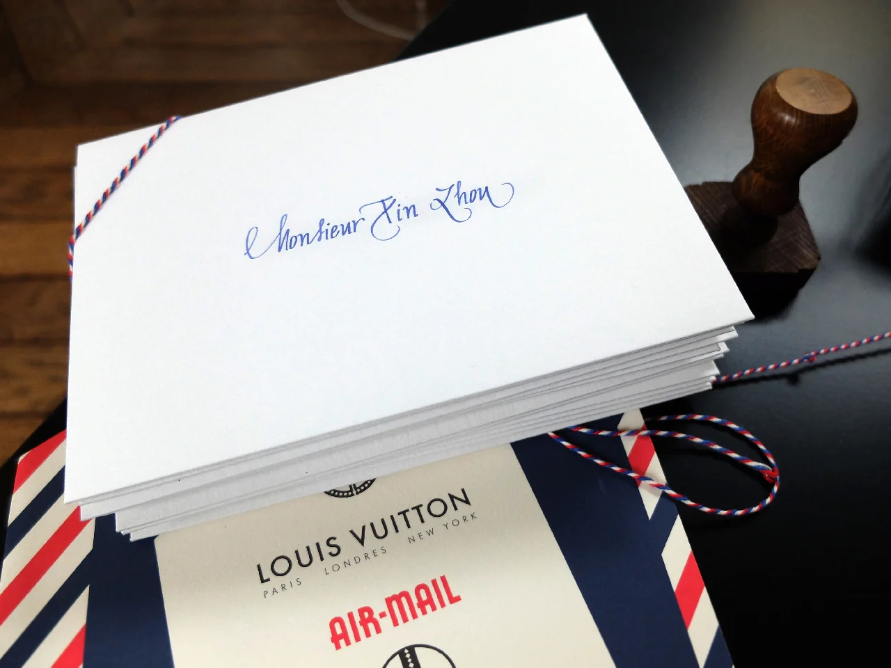Sandie-le-chaix-calligraphie-Louis-Vuitton-Airmail2012-06.JPG