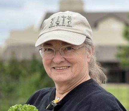 Headshot for Anita Mills