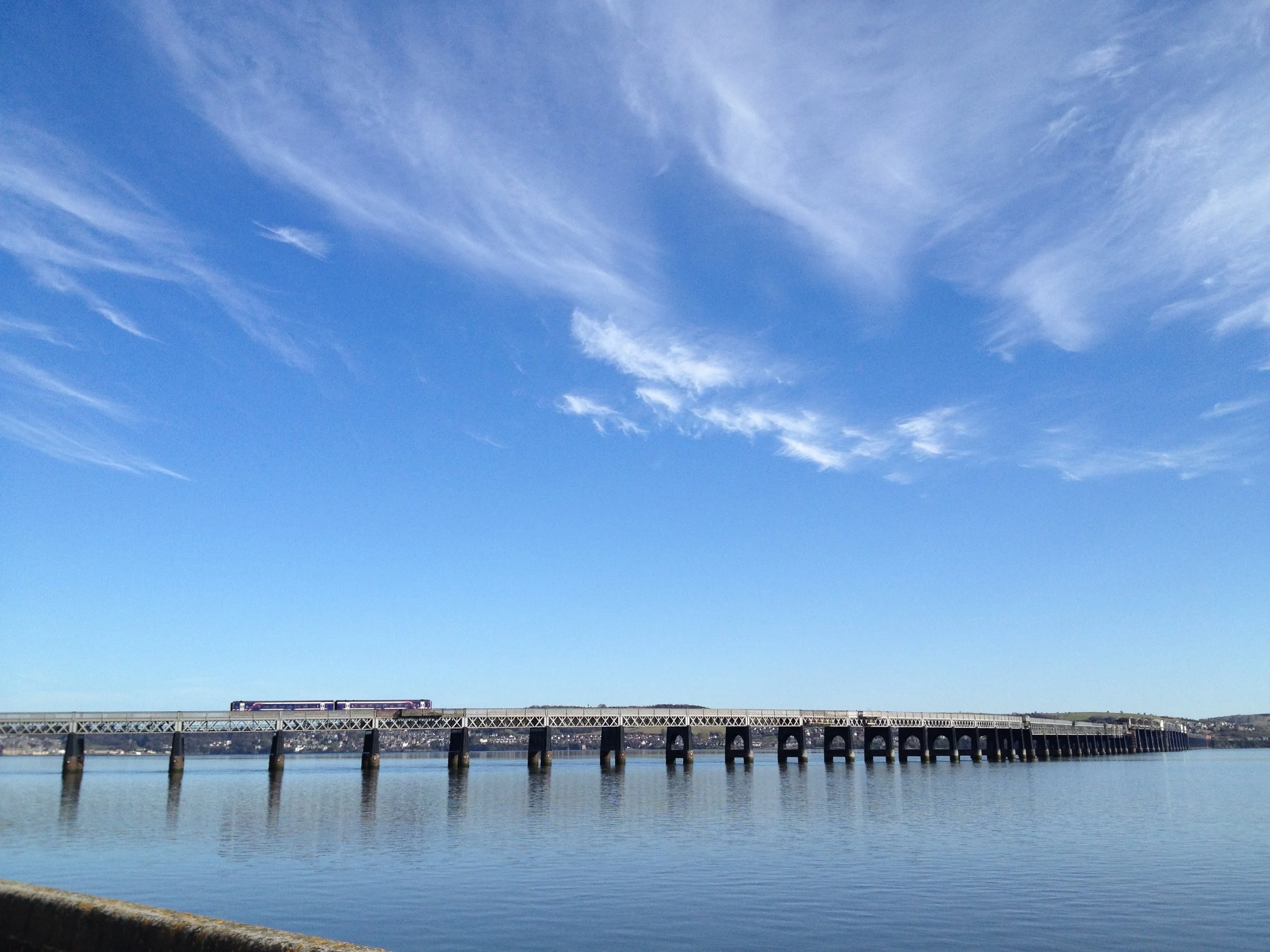 Dundee train bridge.jpg