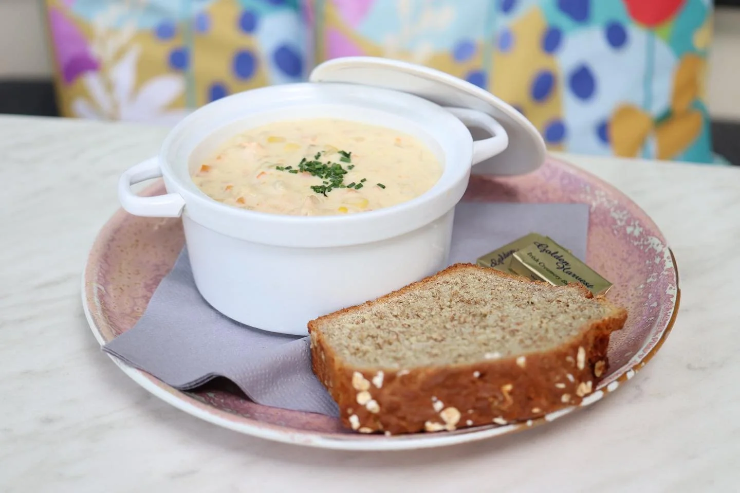 Have you tried our hearty Seafood Chowder?😋No better way to warm up as the weather gets colder!

#seafoodchowder #gardencentre #ashbourne #wildflowercafe #lunchideas #supportlocal