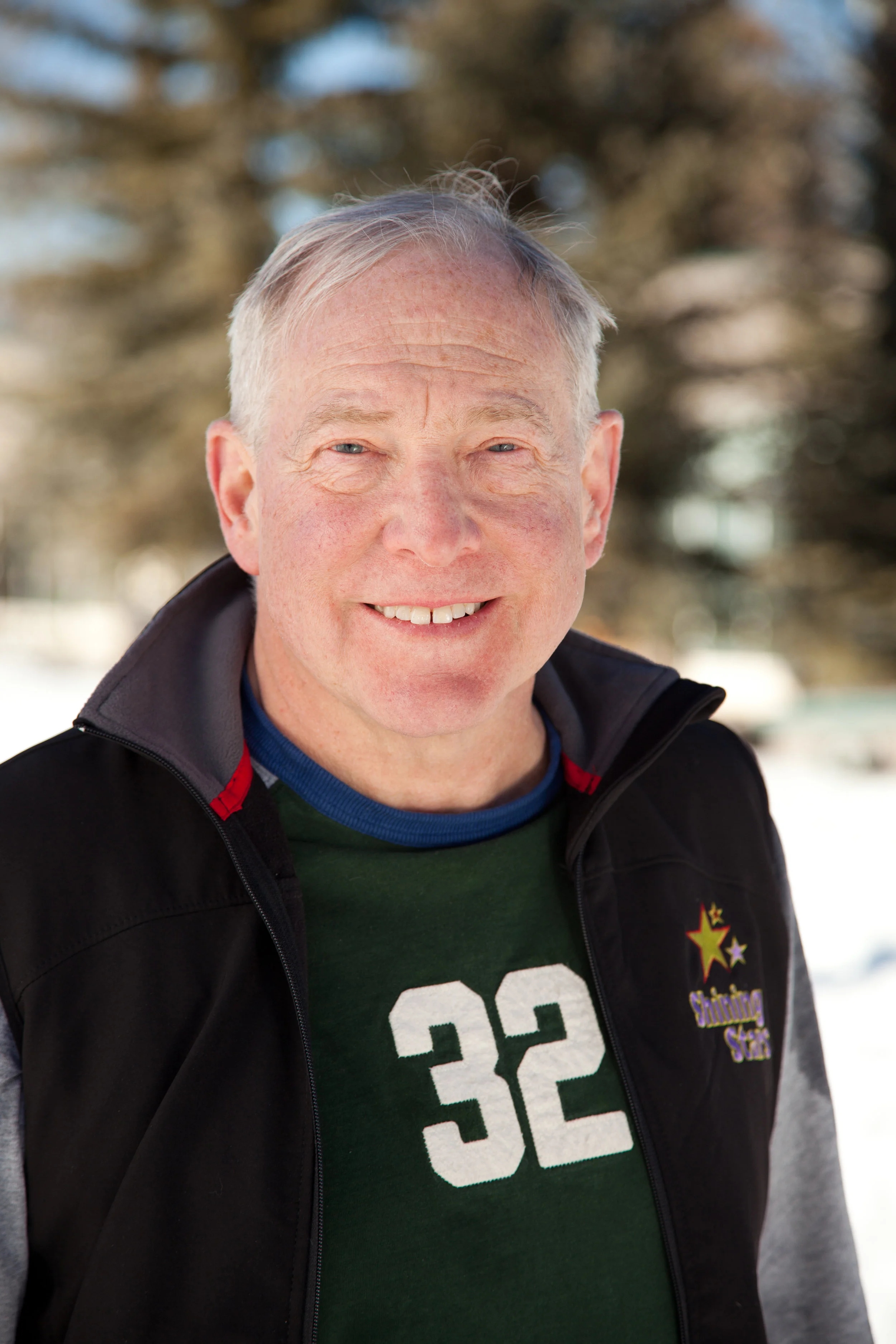 Dr. Larry McCleary - President Larry McCleary, MD, has worked with the Shining Stars and similar recreational programs for over 20 years. He was the Chief of Neurosurgery at Denver Children's Hospital and currently does medical research, writes books on timely health topics for the lay public, and is Director of Research for a high-end nutritional supplement company. Dr. McCleary is the co-author of a 2-volume set of books called Bald is Beautiful: A Guide for Living with Childhood Cancer based on his interviews with hundreds of family members of afflicted children.