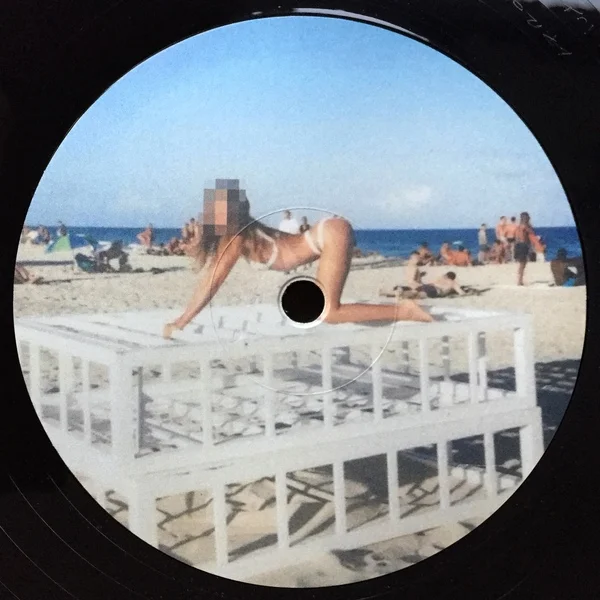 8. GREG BEATO - WHEN MONKEYS ATTACK [APRON]