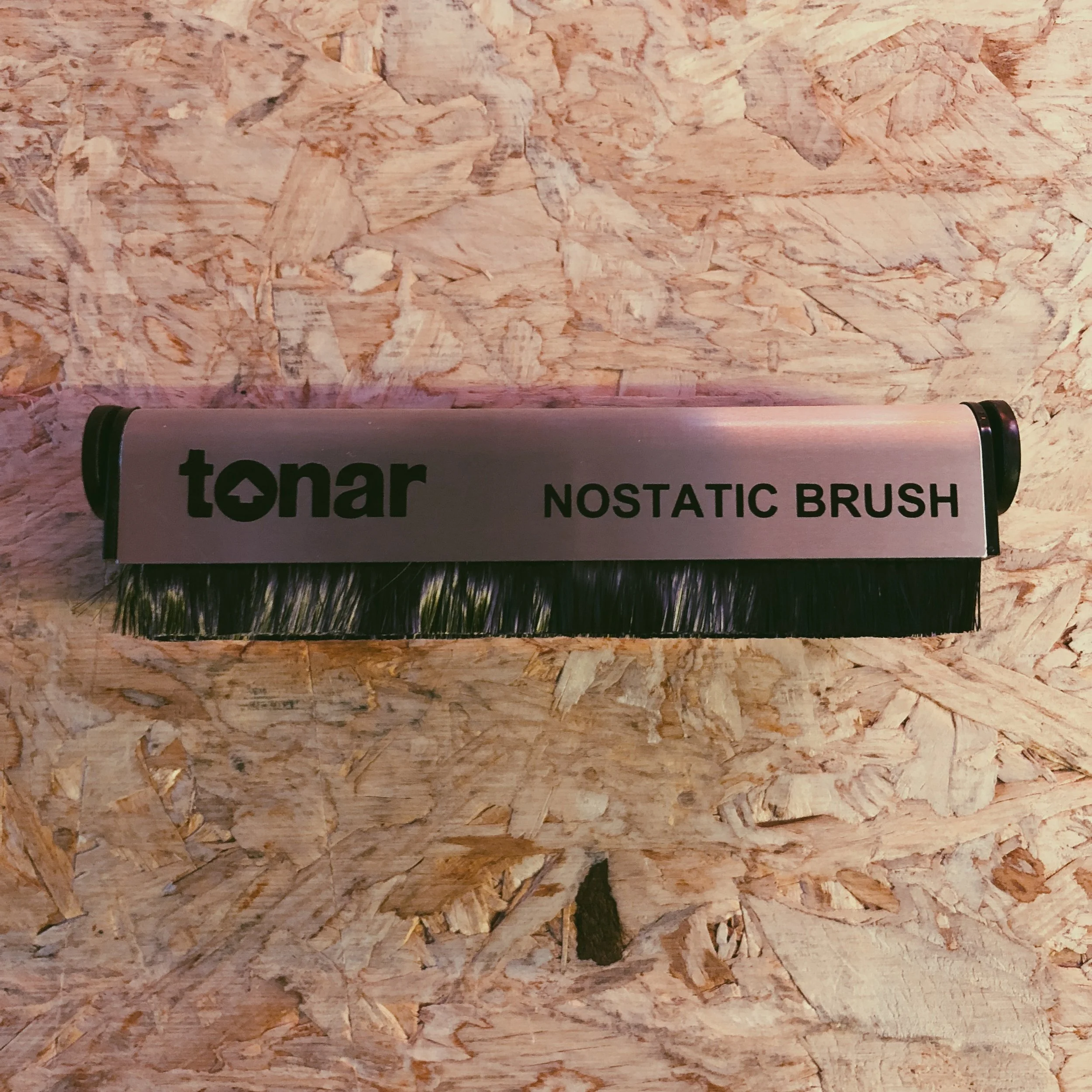 Nostatic Carbon Fiber Brush Vinyl Cleaner