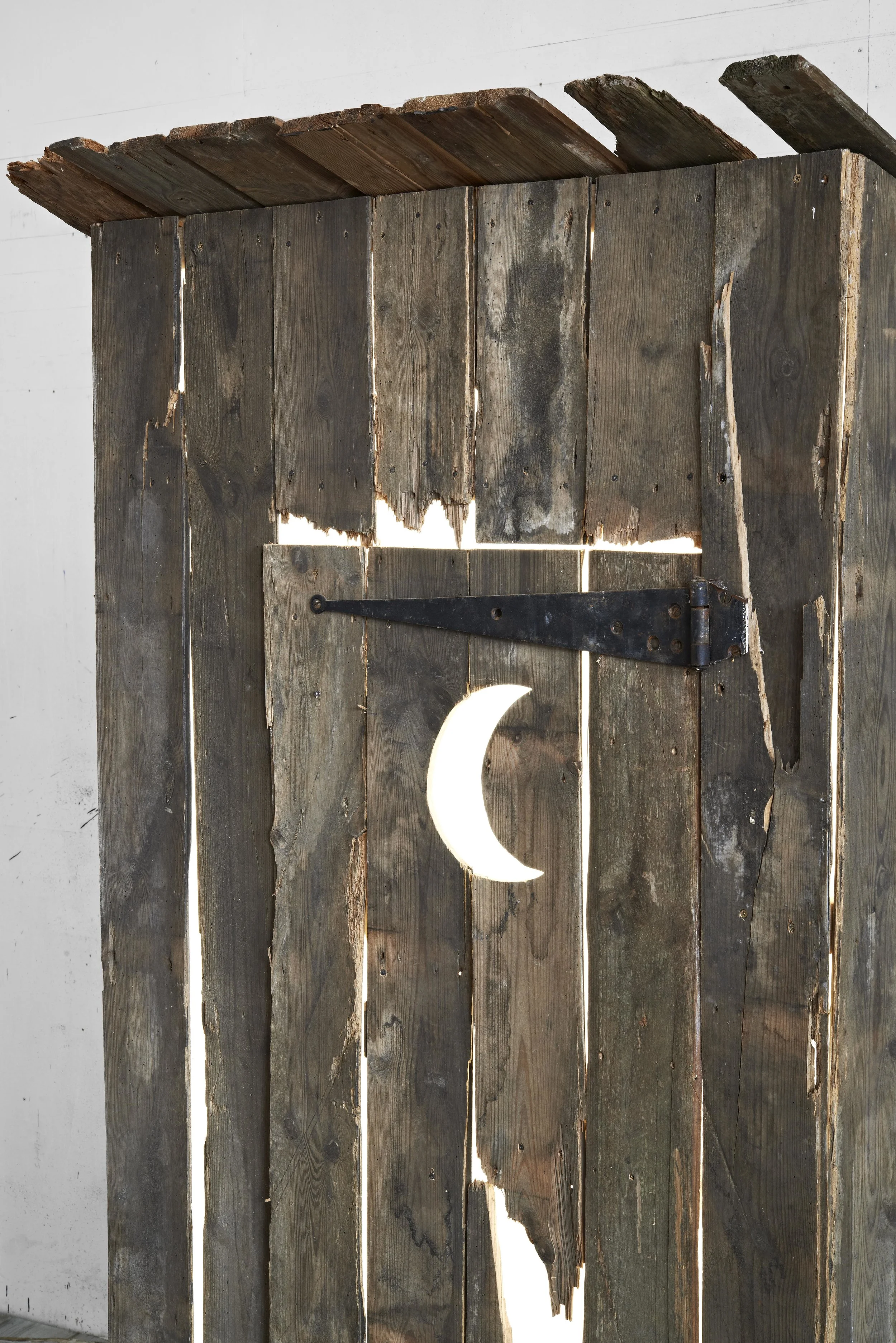 outhouse-detail-low.jpg