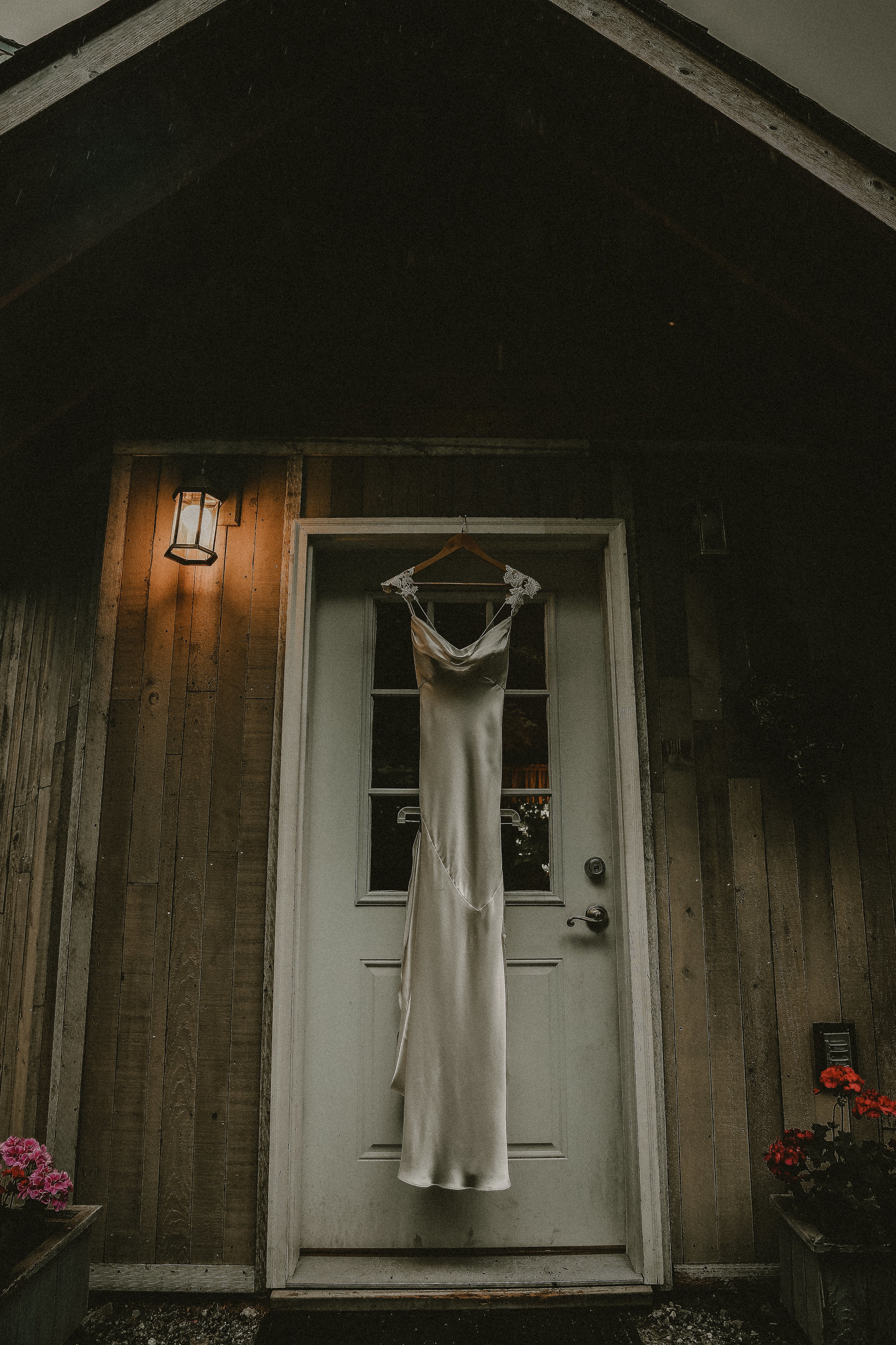 SEATTLE INTIMATE WEDDING PHOTOGRAPHER