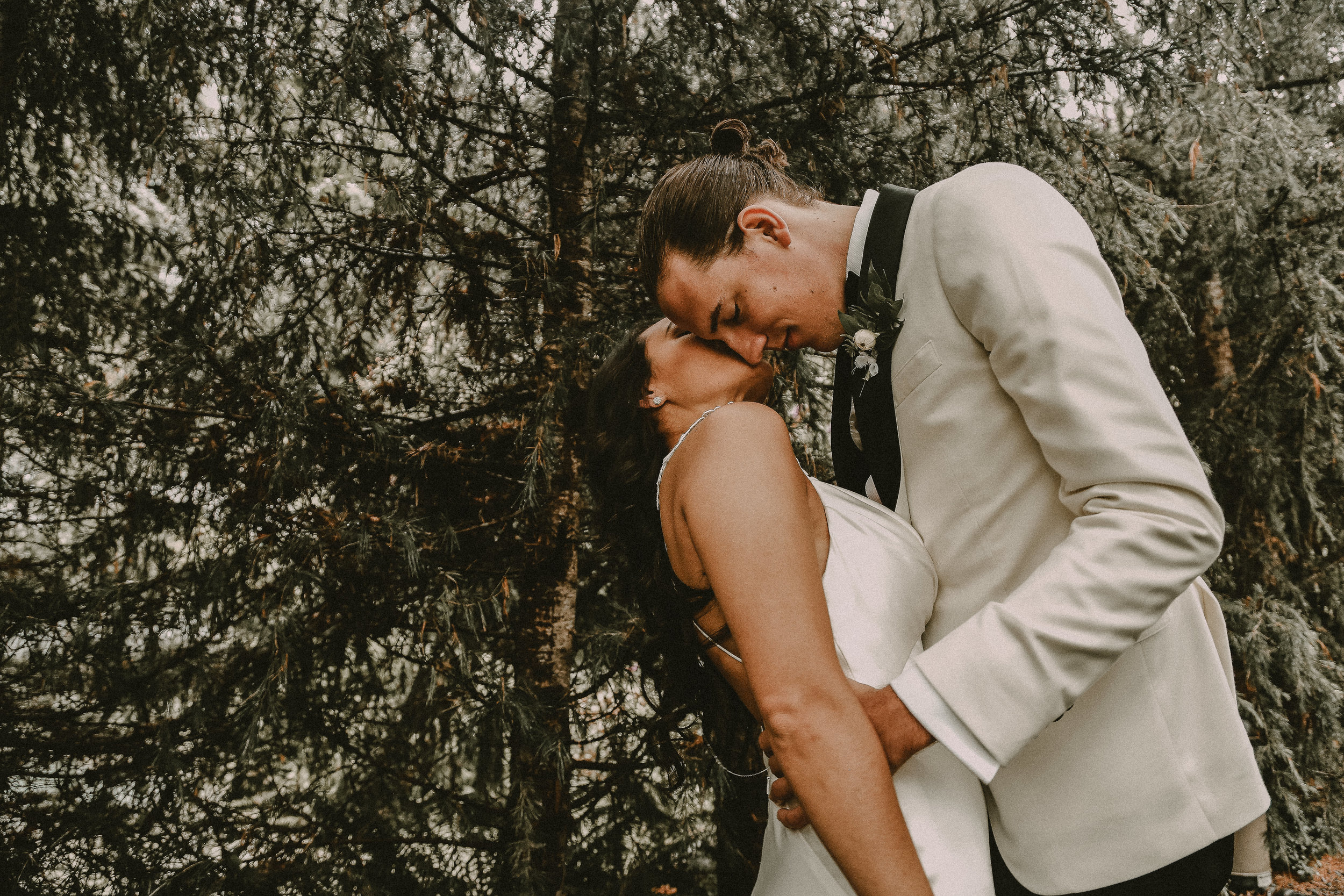 SEATTLE INTIMATE WEDDING PHOTOGRAPHER