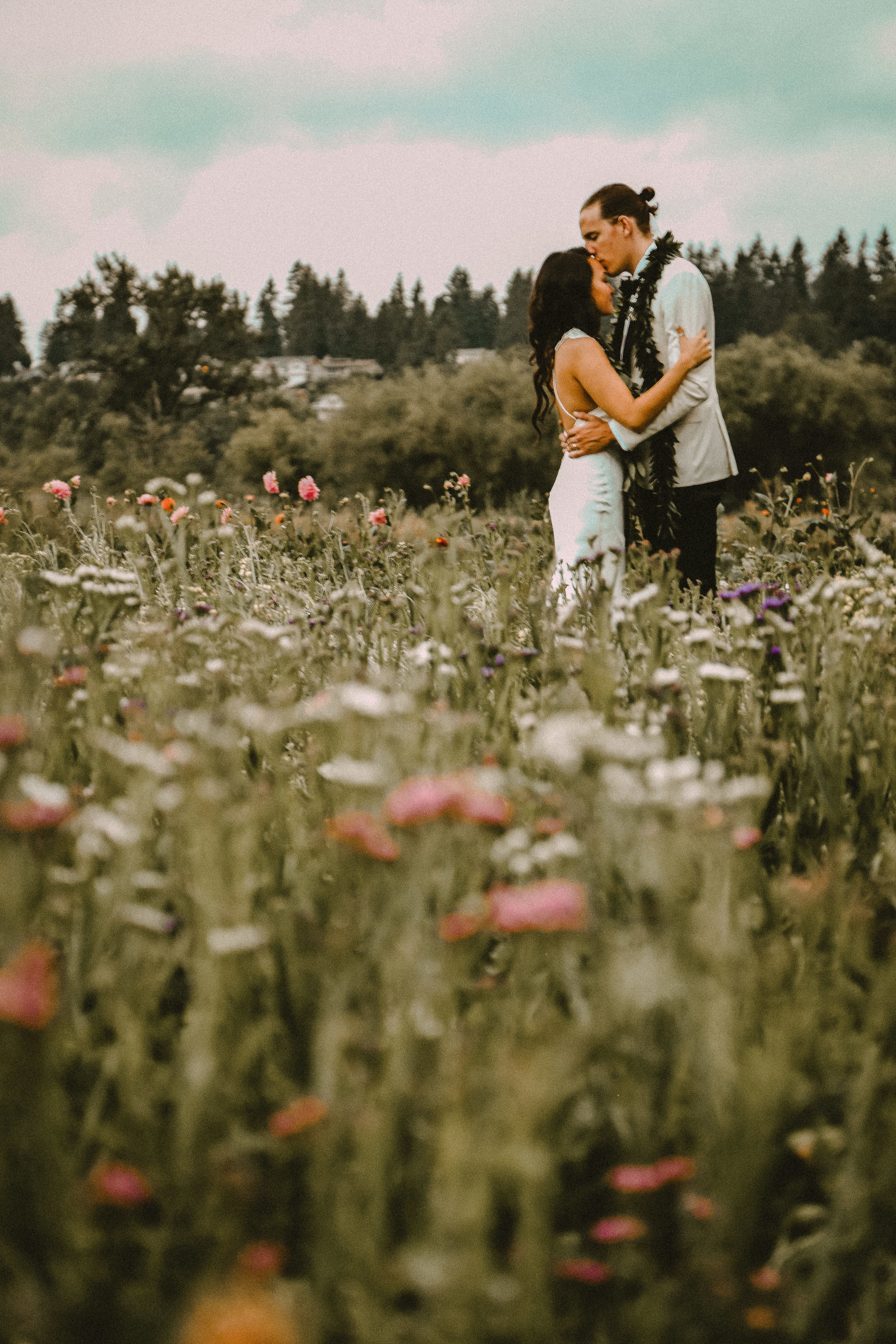 SEATTLE INTIMATE WEDDING PHOTOGRAPHER