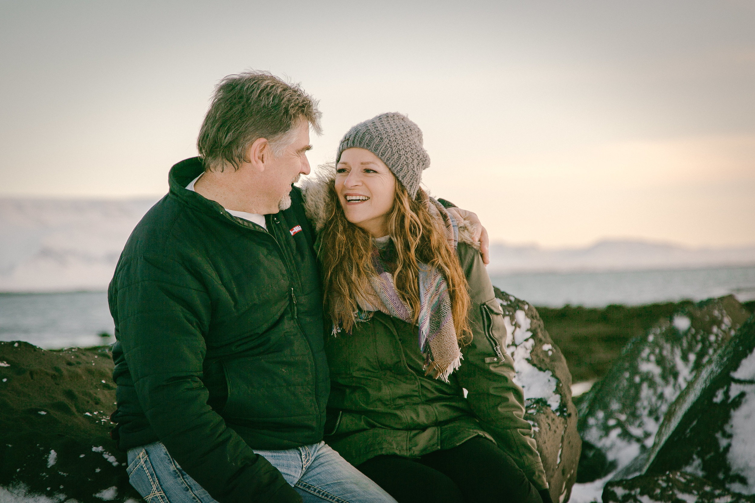 A LITTLE LOVE PHOTO SESSION IN ICELAND- ICELAND ELOPEMENT PHOTOGRAPHER | Zakas Photography