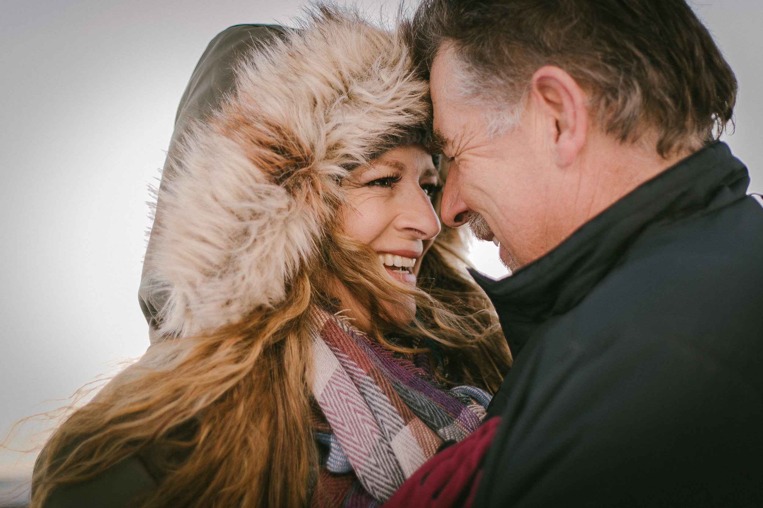 A LITTLE LOVE PHOTO SESSION IN ICELAND- ICELAND ELOPEMENT PHOTOGRAPHER | Zakas Photography