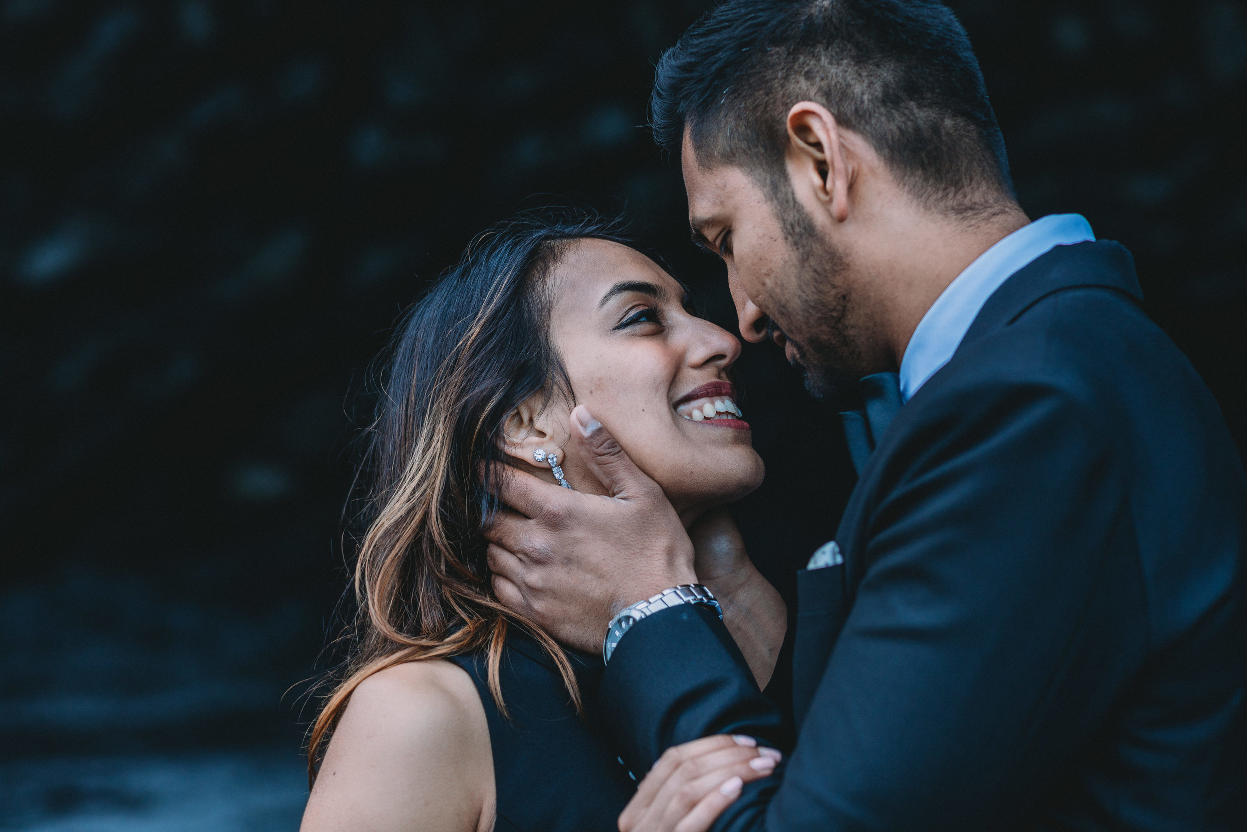 Iceland elopement photographer | Iceland south coast engagement photos | Iceland black sand beach wedding pictures