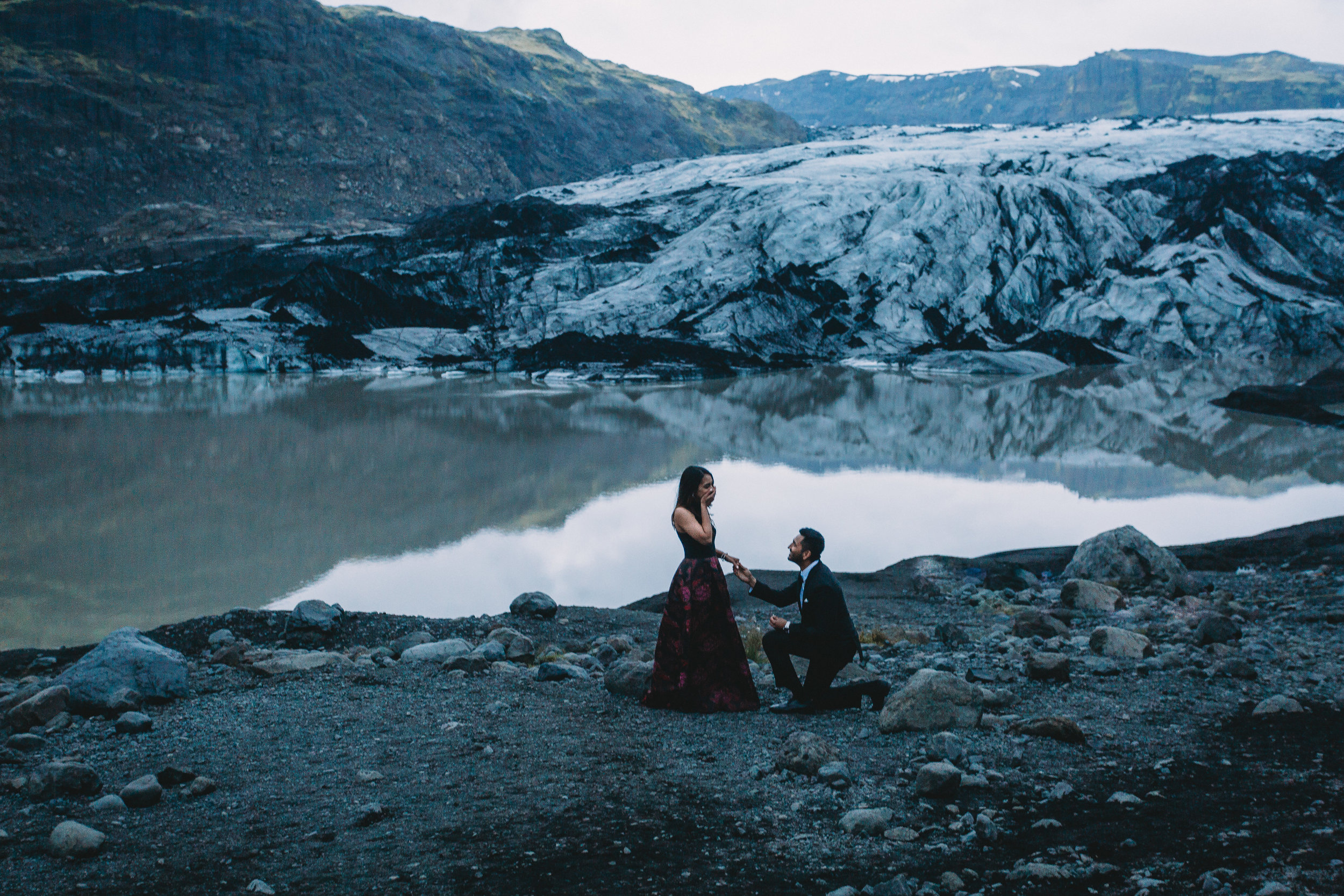 Iceland elopement photographer | Iceland south coast engagement photos | Iceland black sand beach wedding pictures