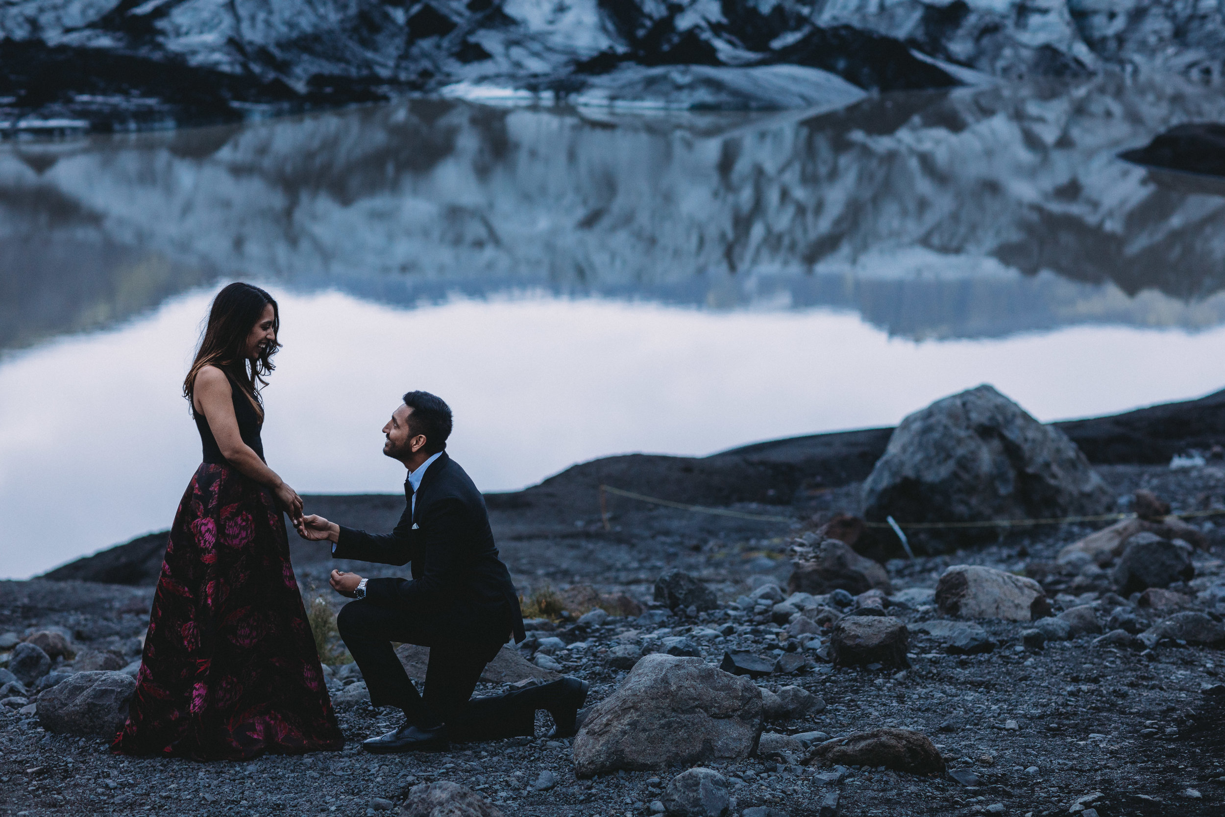 Iceland elopement photographer | Iceland south coast engagement photos | Iceland black sand beach wedding pictures