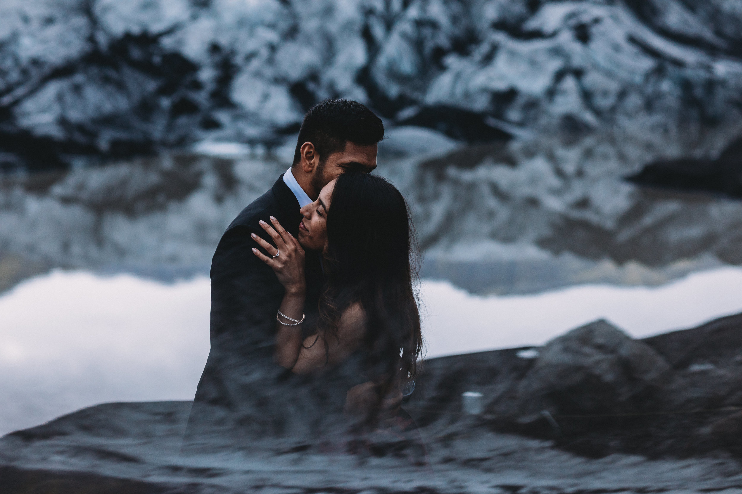 Iceland elopement photographer | Iceland south coast engagement photos | Iceland black sand beach wedding pictures