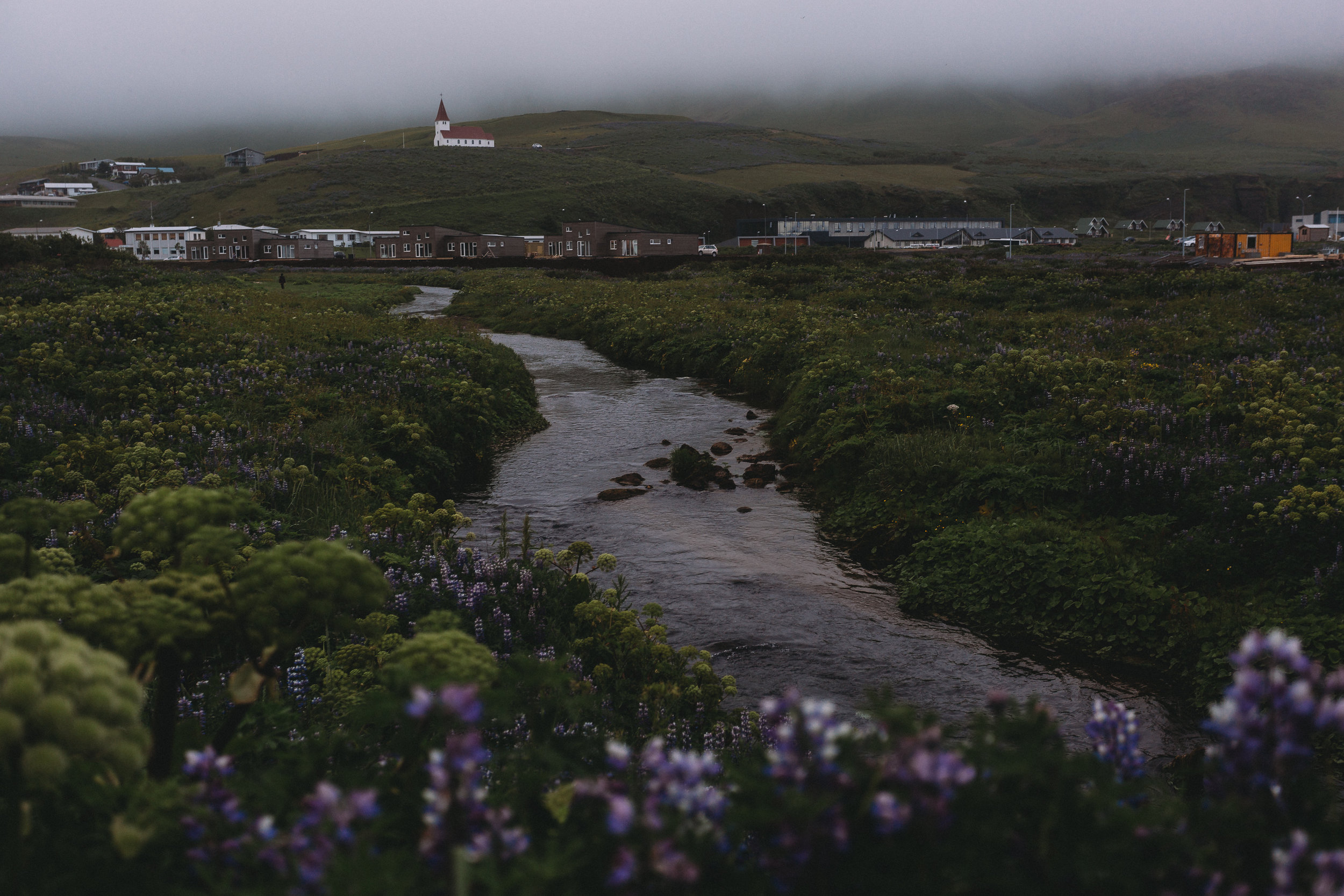 Iceland elopement photographer | Iceland south coast engagement photos | Iceland Skogafoss wedding pictures