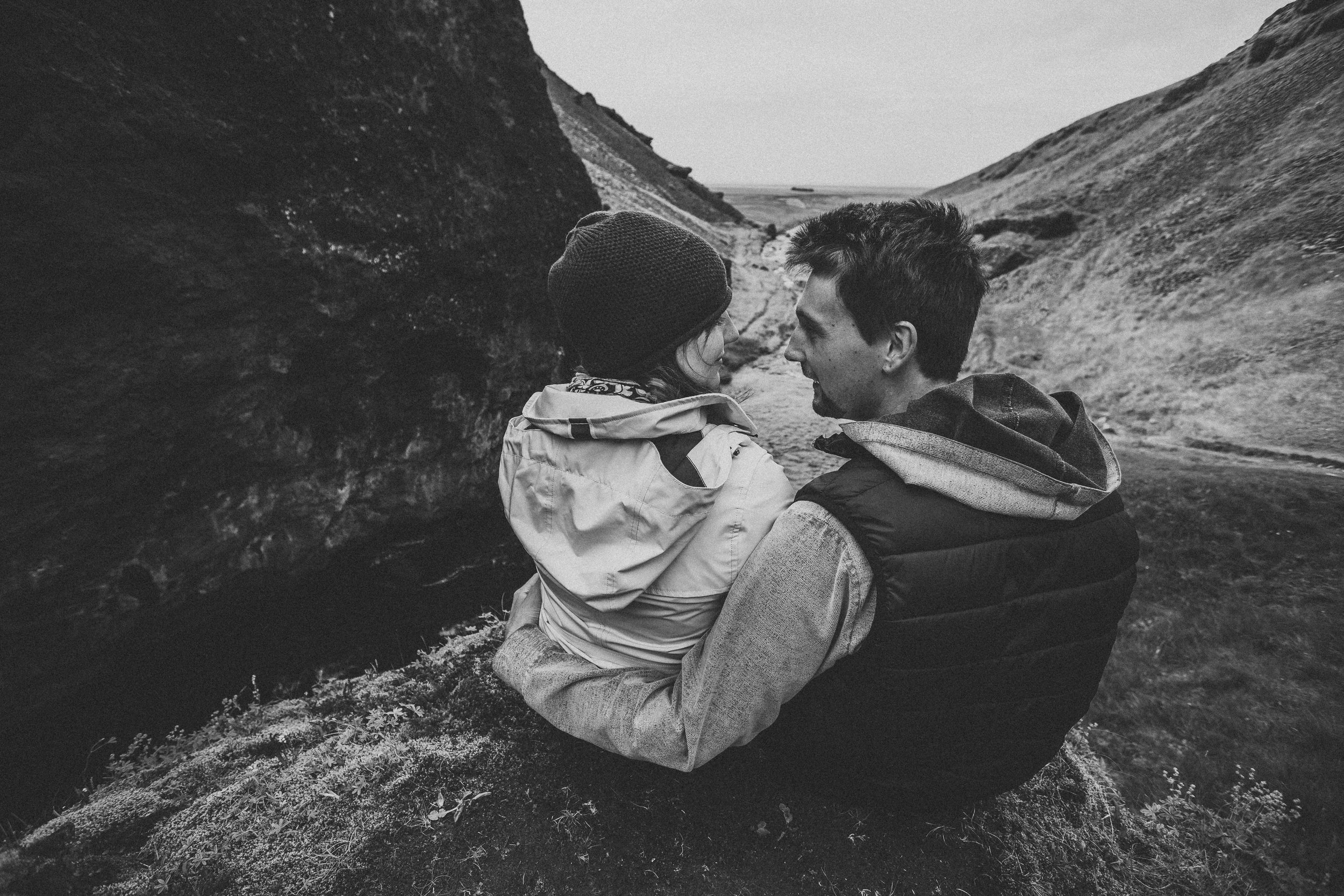 Iceland elopement photographer