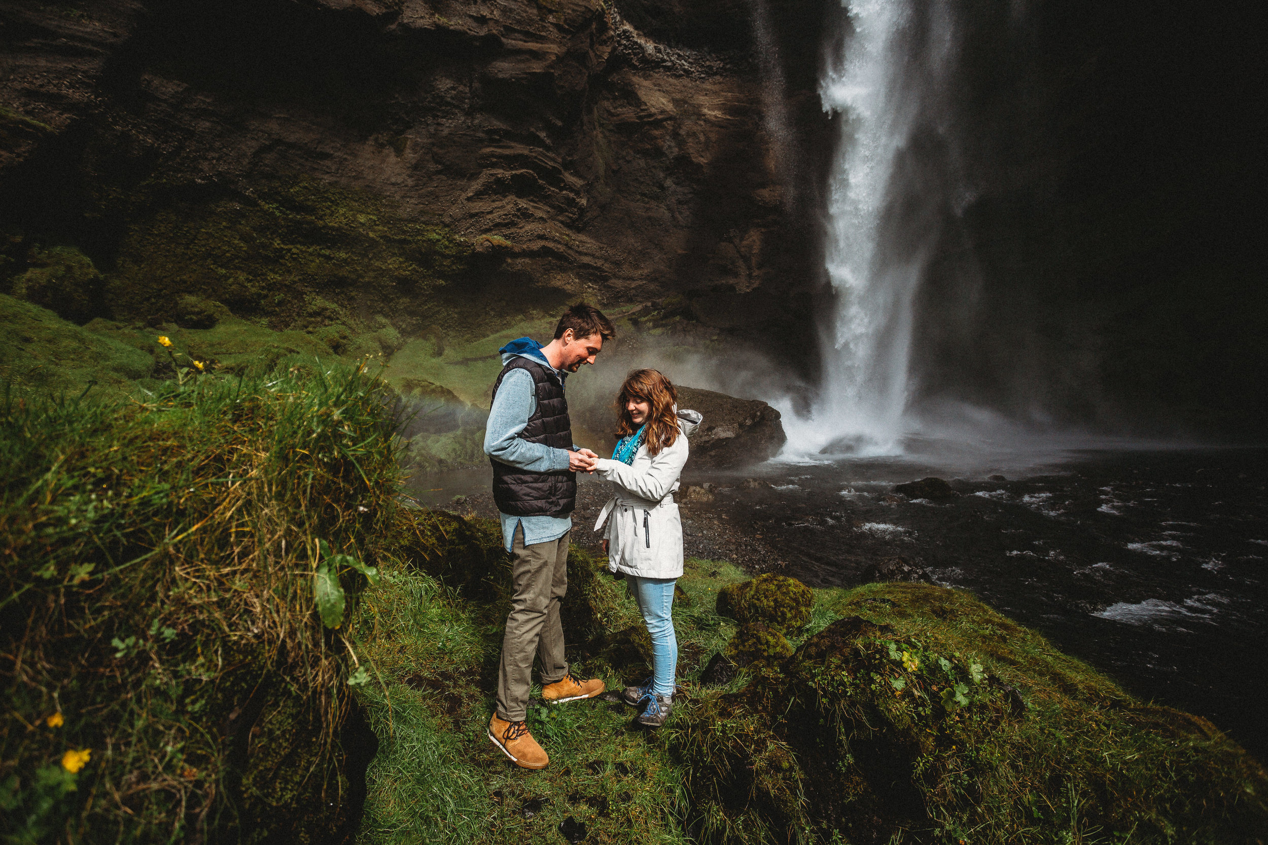 Iceland elopement photographer 