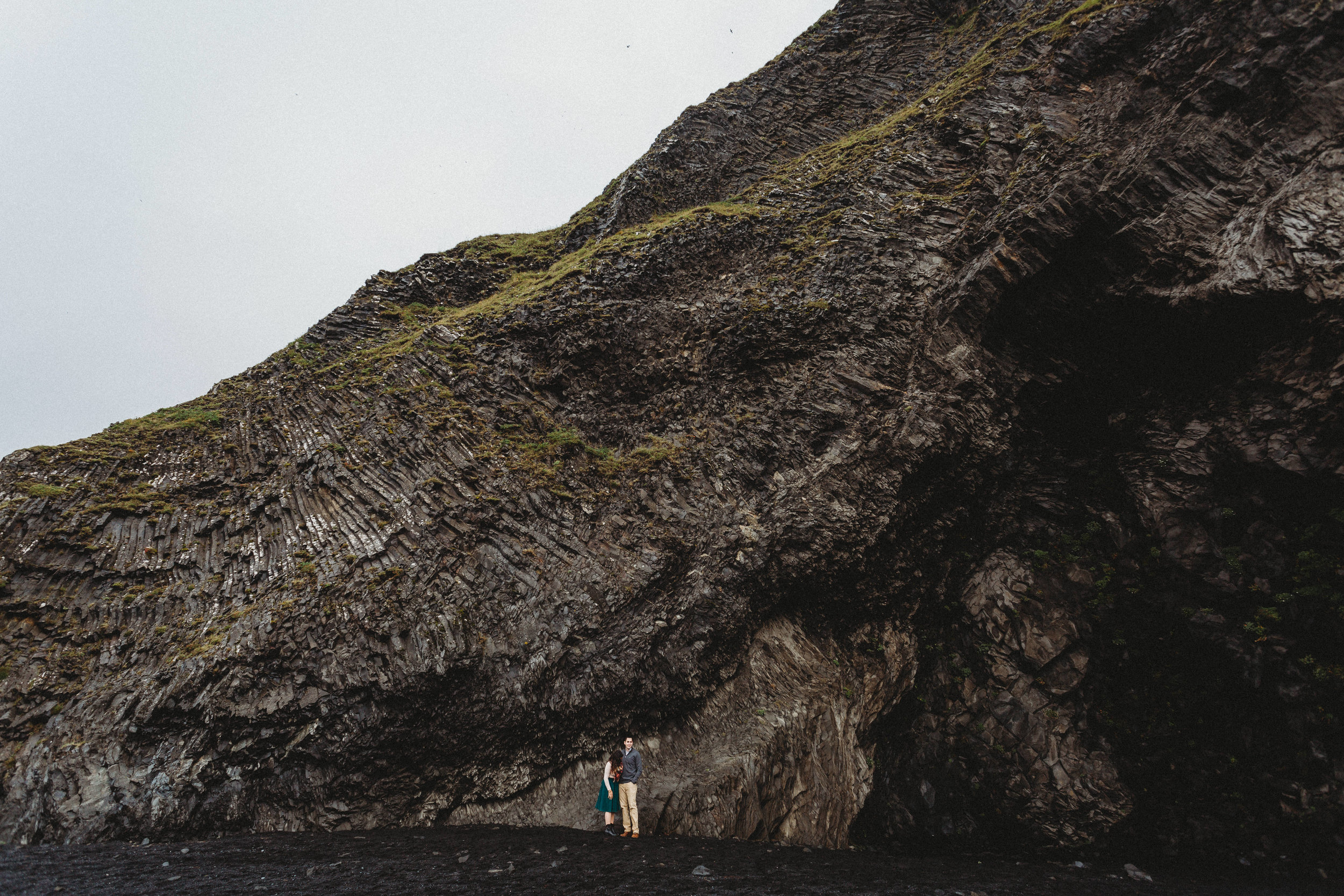 ICELAND ENGAGEMENT SESSION AT REYNISFJARA BEACH | ICELAND WEDDING PHOTOGRAPHER