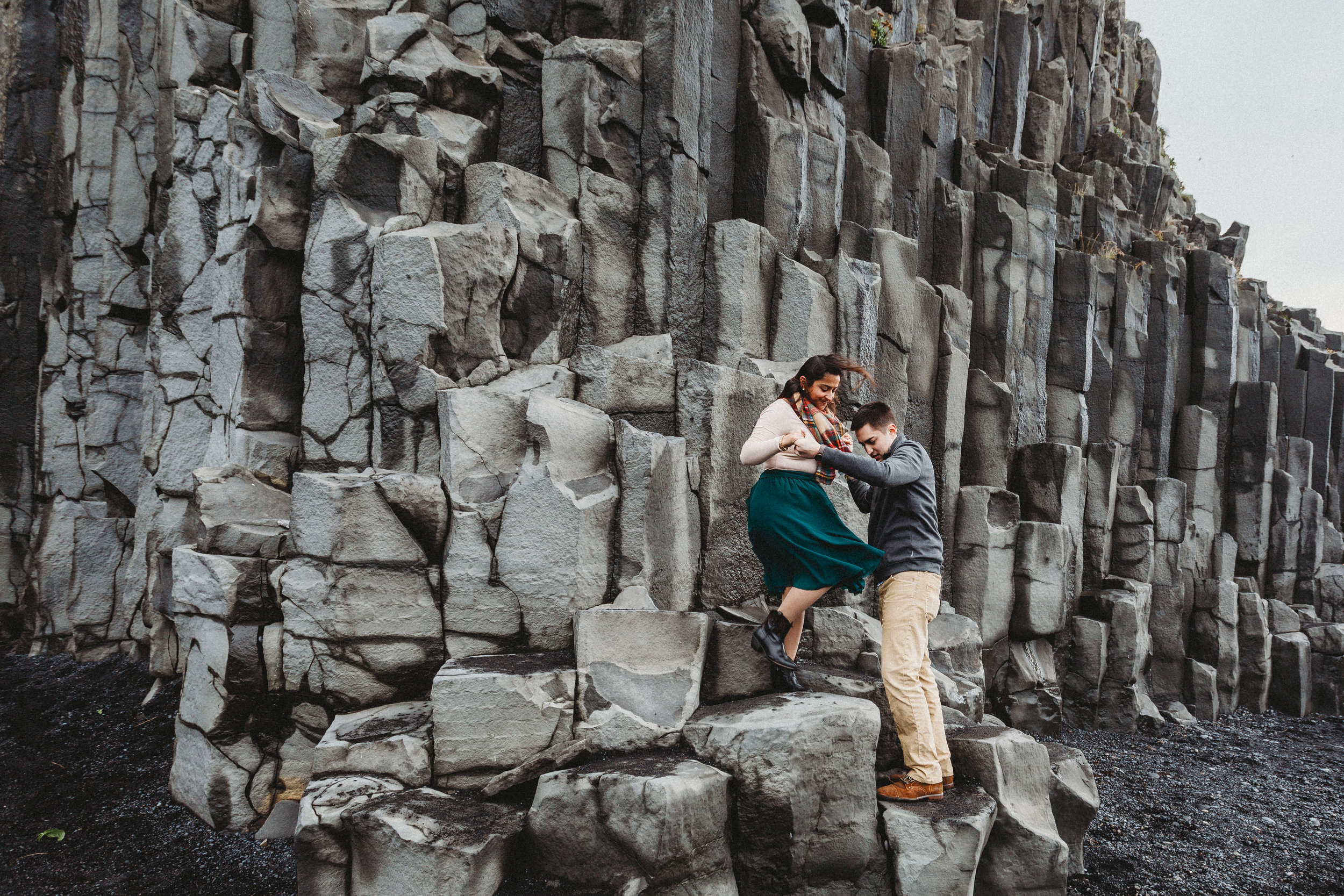 ICELAND ENGAGEMENT SESSION AT REYNISFJARA BEACH | ICELAND WEDDING PHOTOGRAPHER