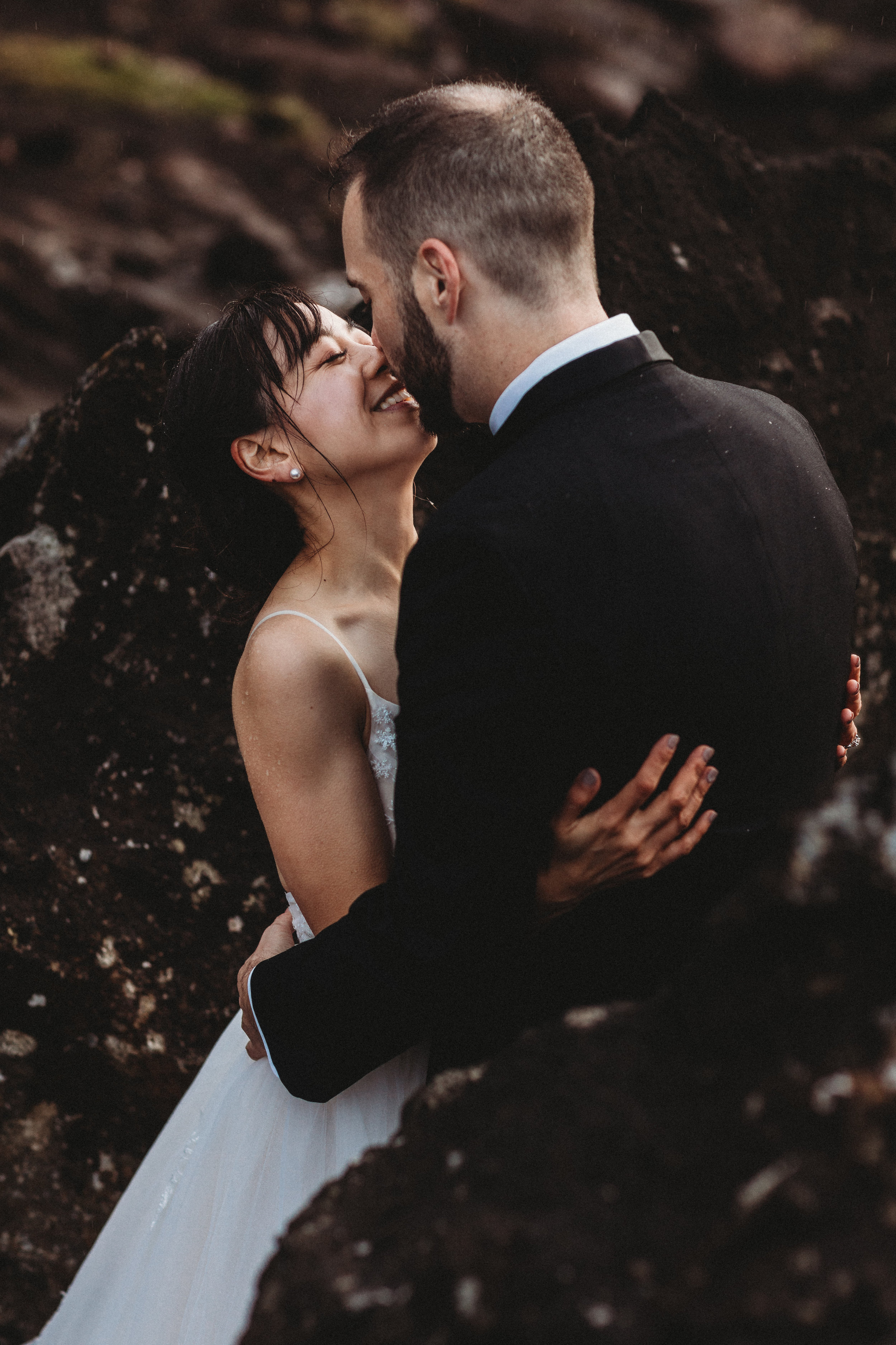 Best Iceland elopement photographer | Iceland wedding pictures