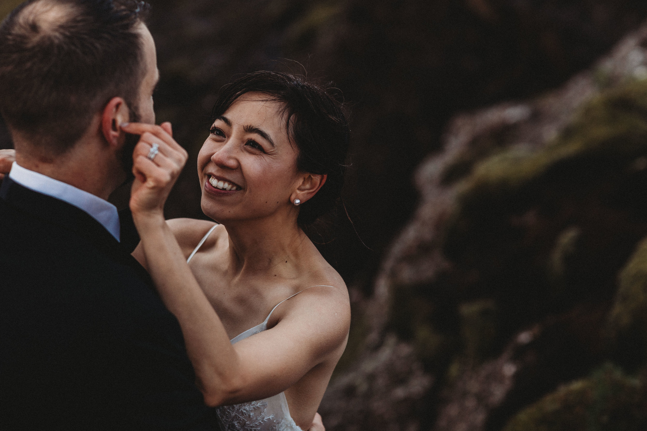 Best Iceland elopement photographer | Iceland wedding pictures