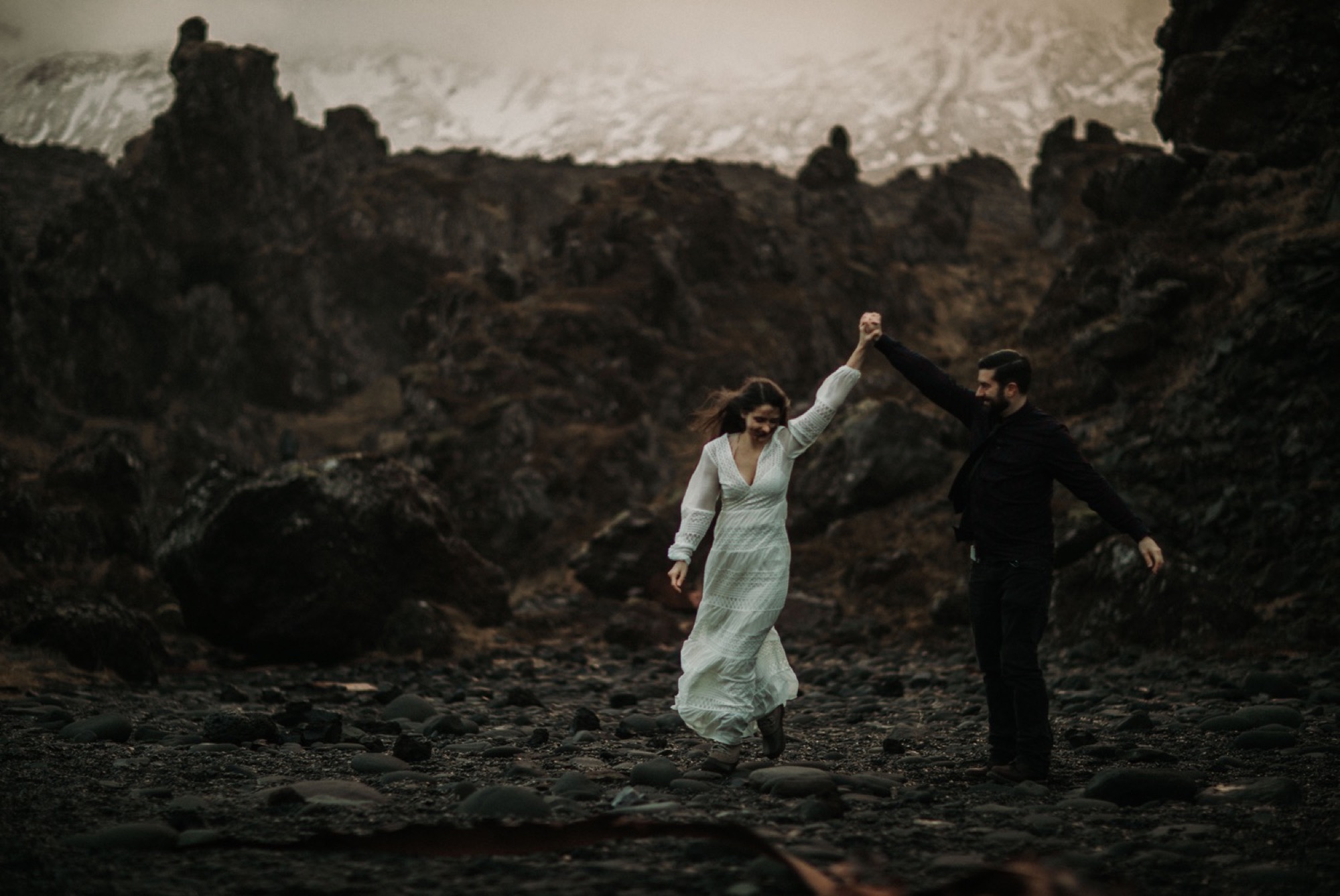 iceland elopement black beach
