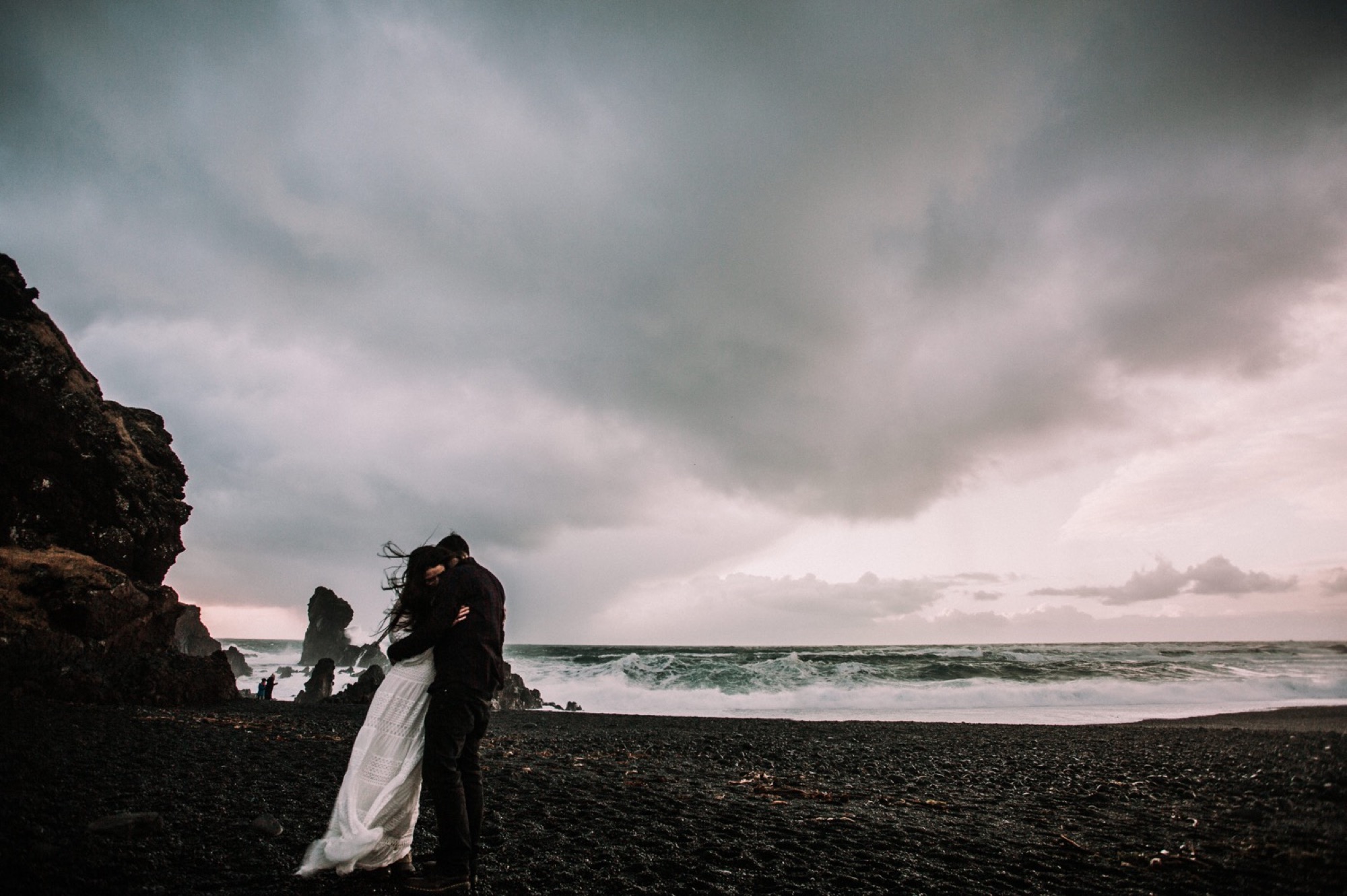 iceland elopement black beach