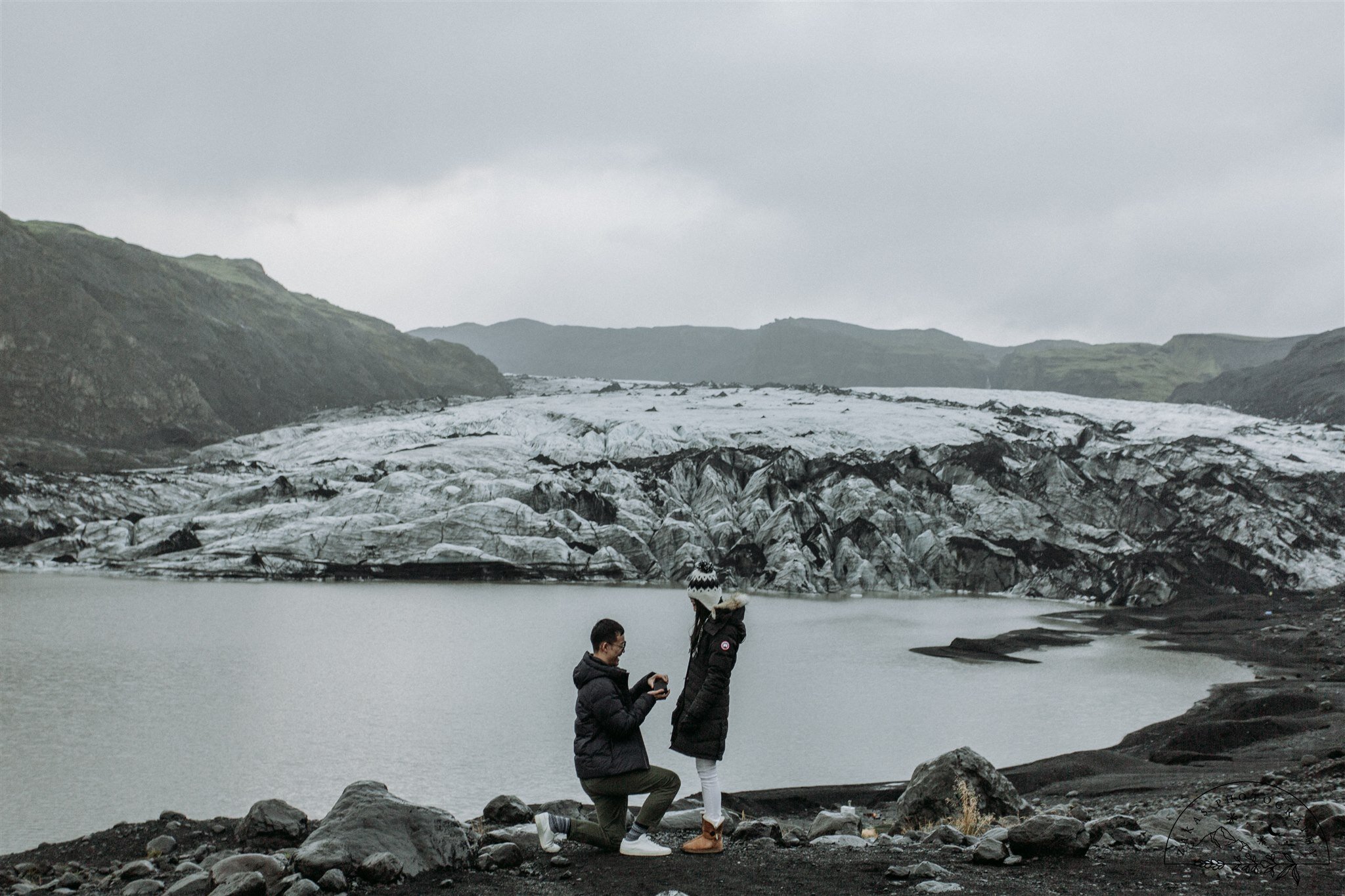 iceland proposal photos at glacier | best places to propose in iceland 
