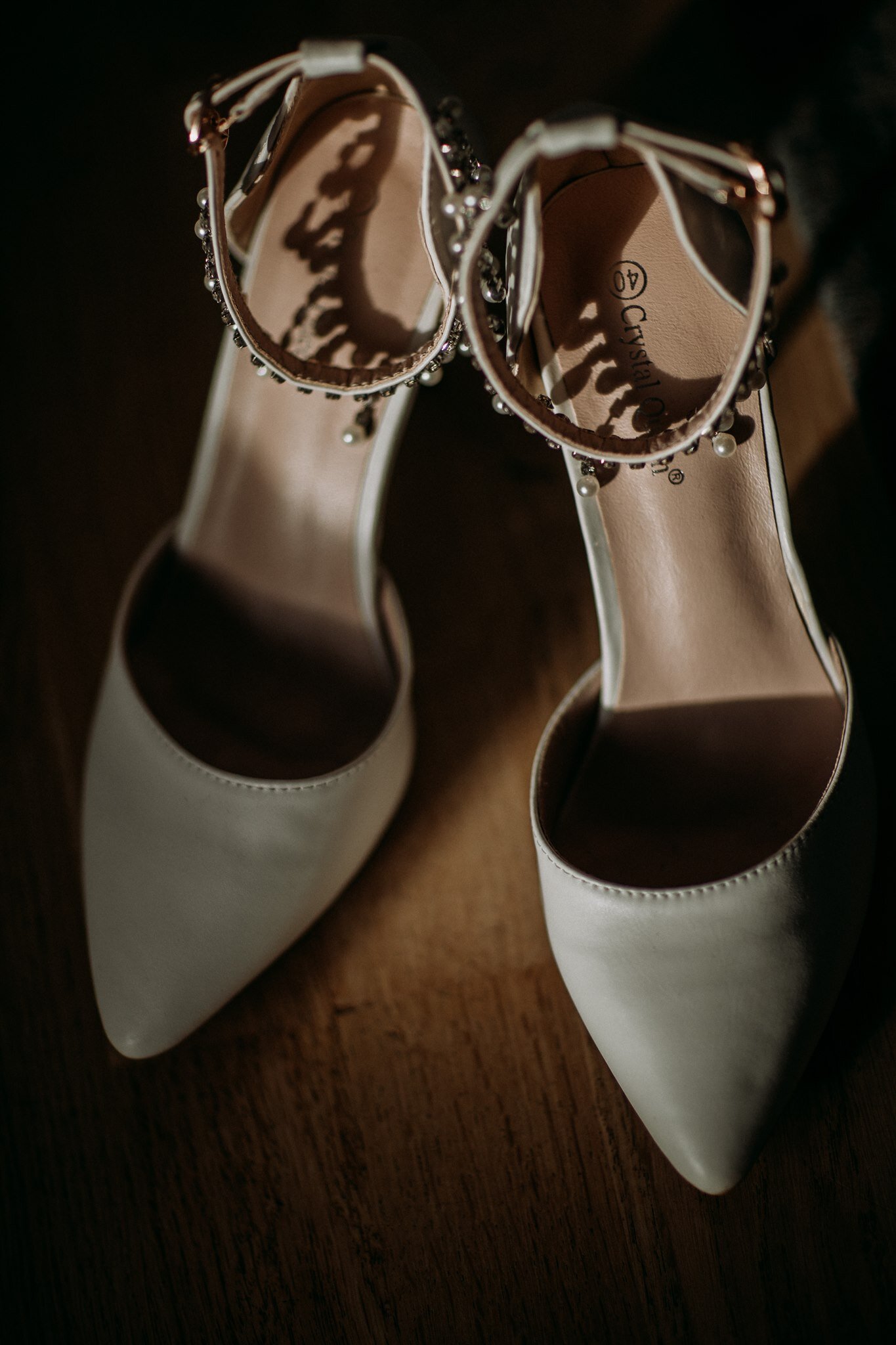 elopement wedding shoes | elopement photographer | zakas photography 