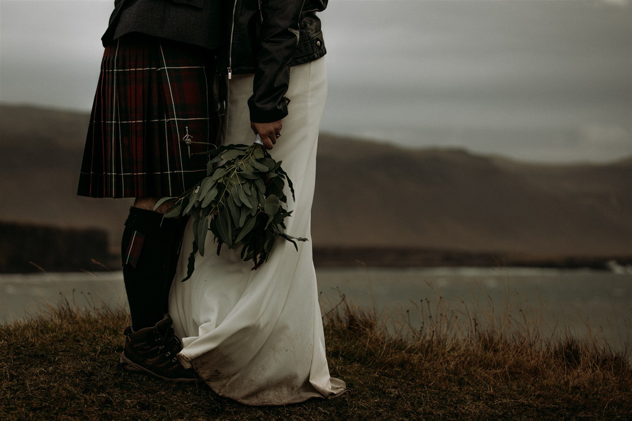 Scotland Highlands elopement photos groom in kilt | Scotland elopement photographer 