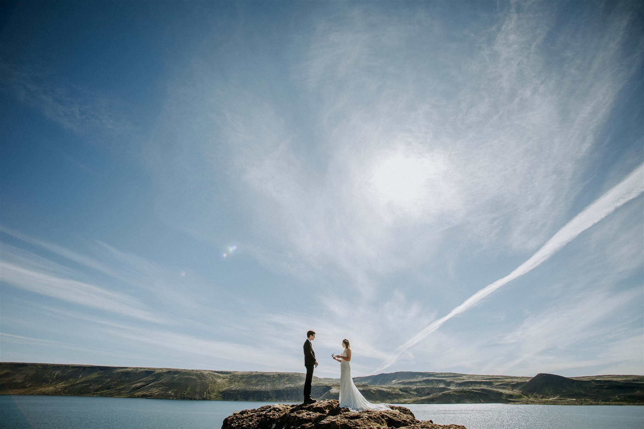Iceland elopement summer time | summer elopement photos | zakas photo 